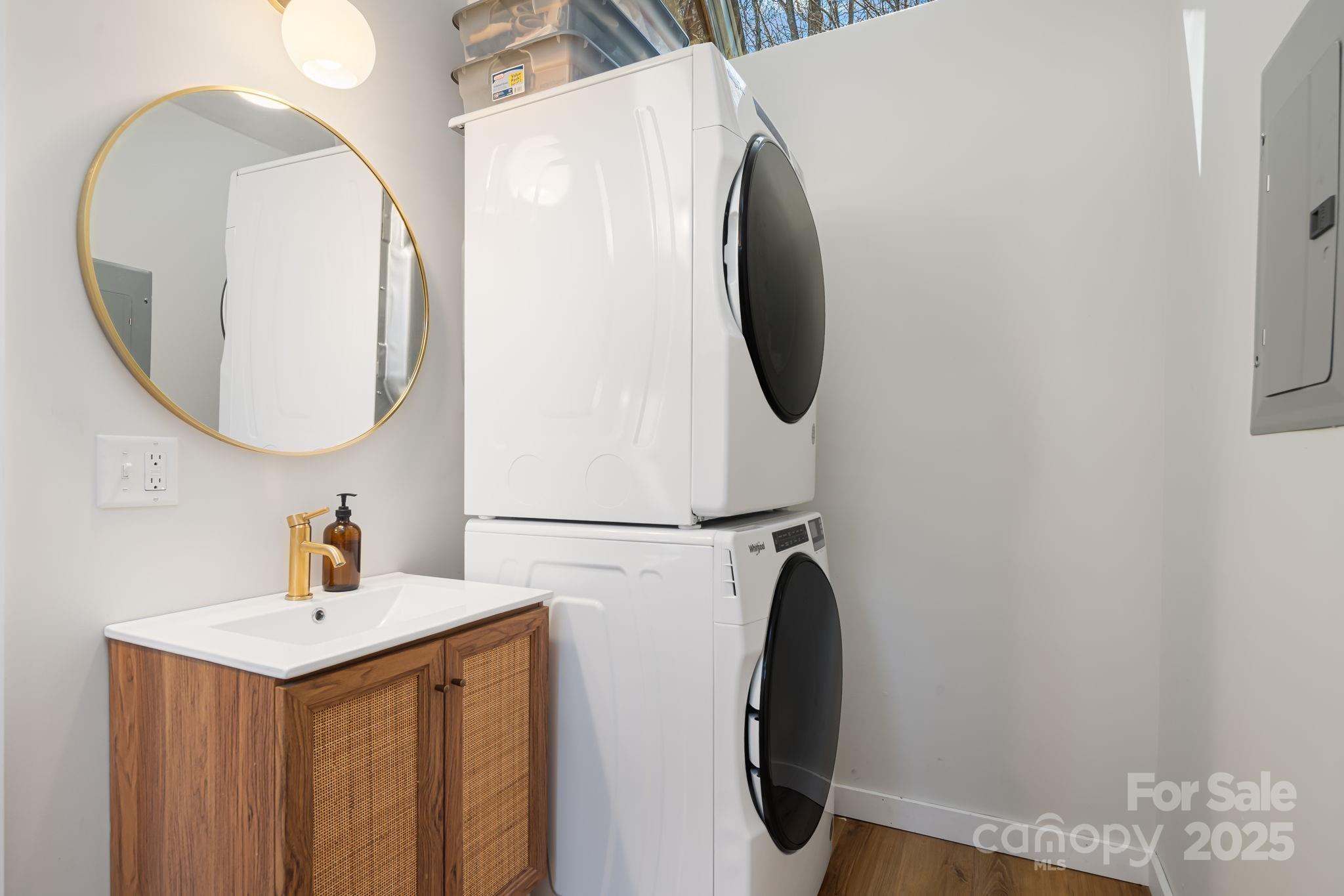 1877 Secluded Valley Road