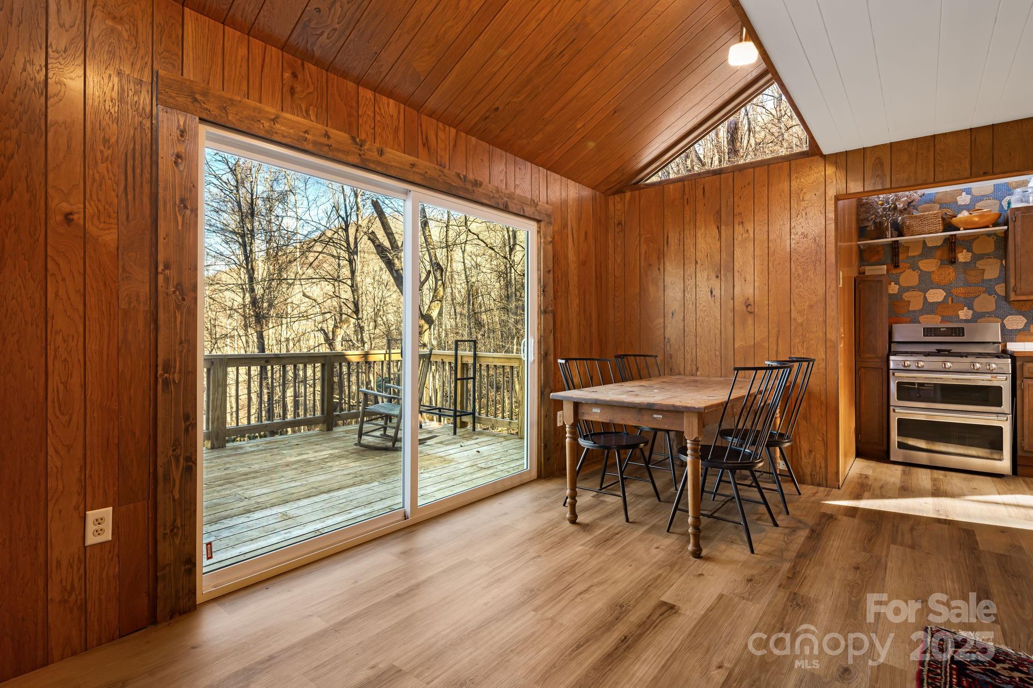 1877 Secluded Valley Road