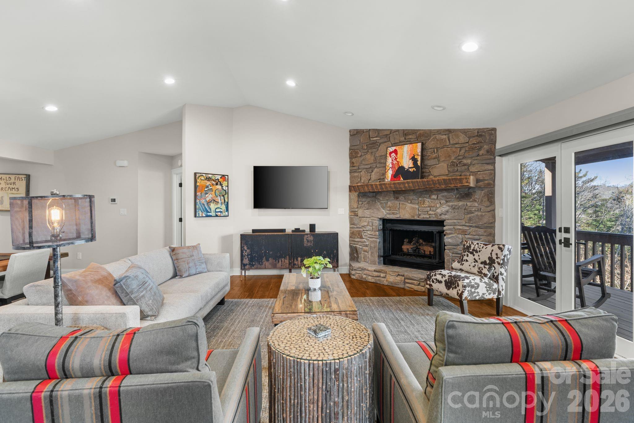 3302 Timber Trail