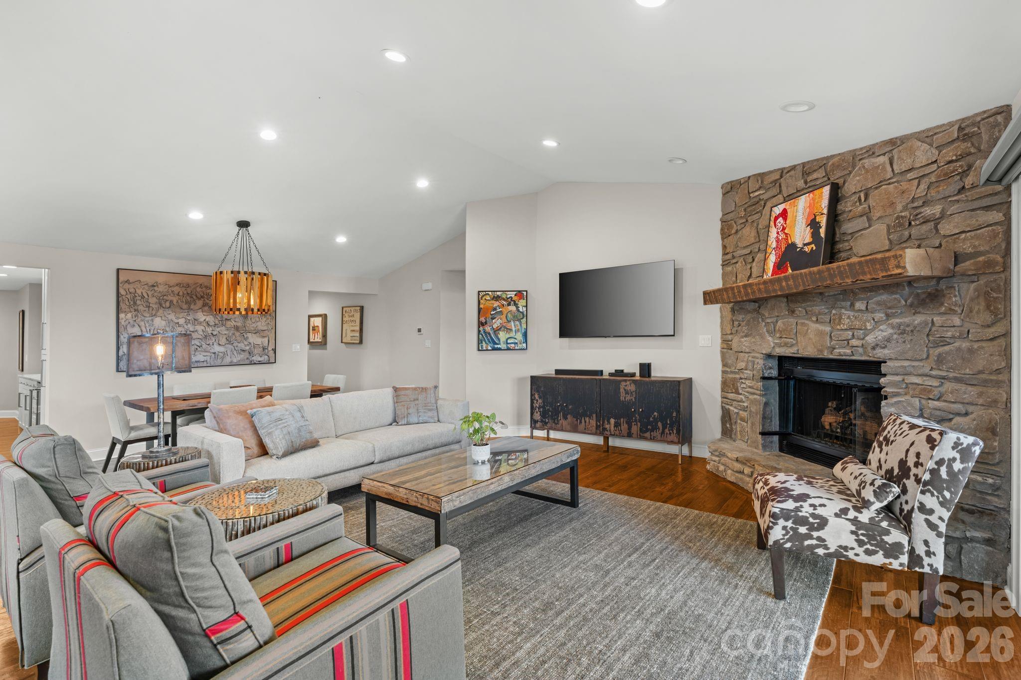 3302 Timber Trail