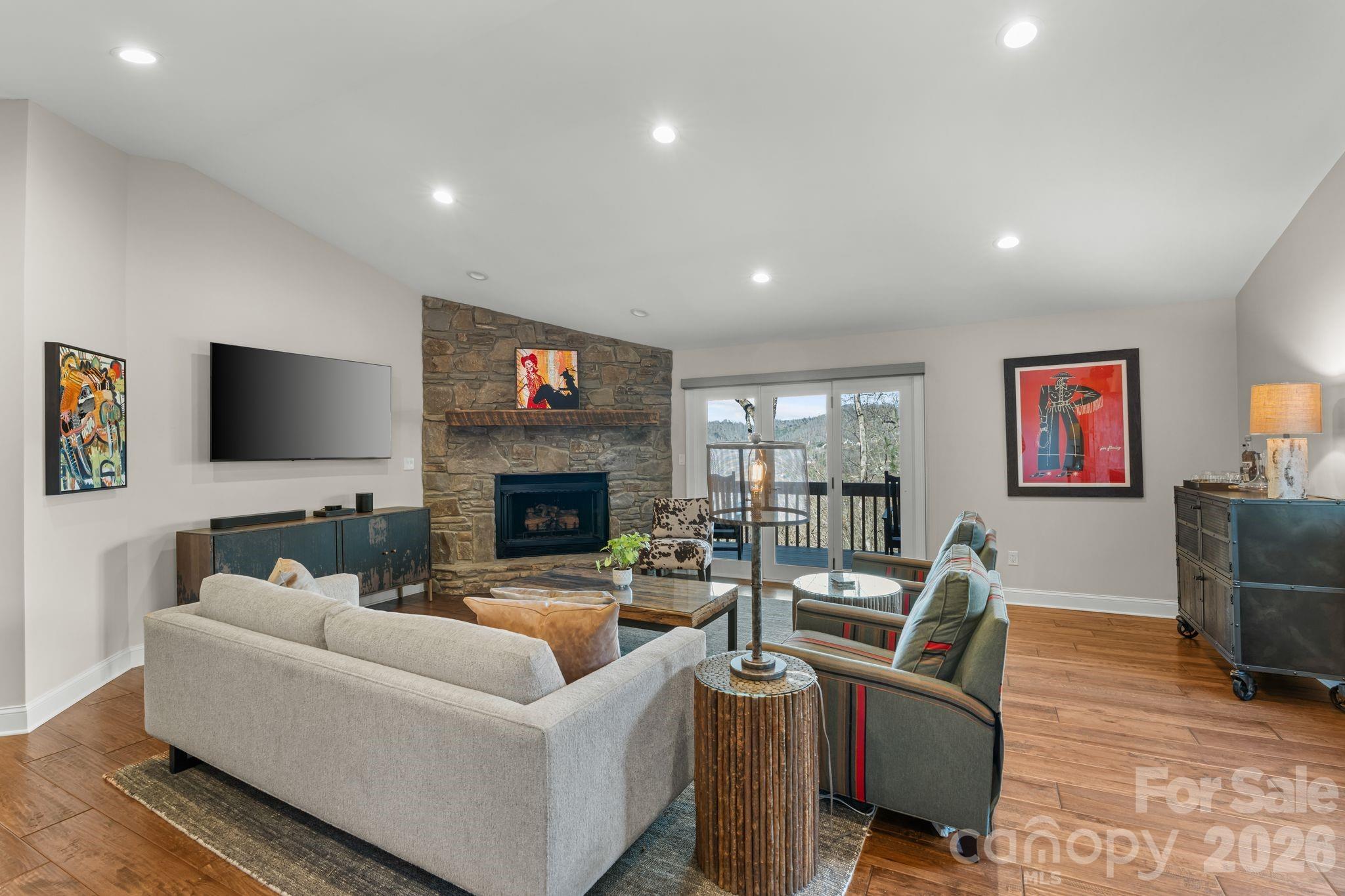 3302 Timber Trail
