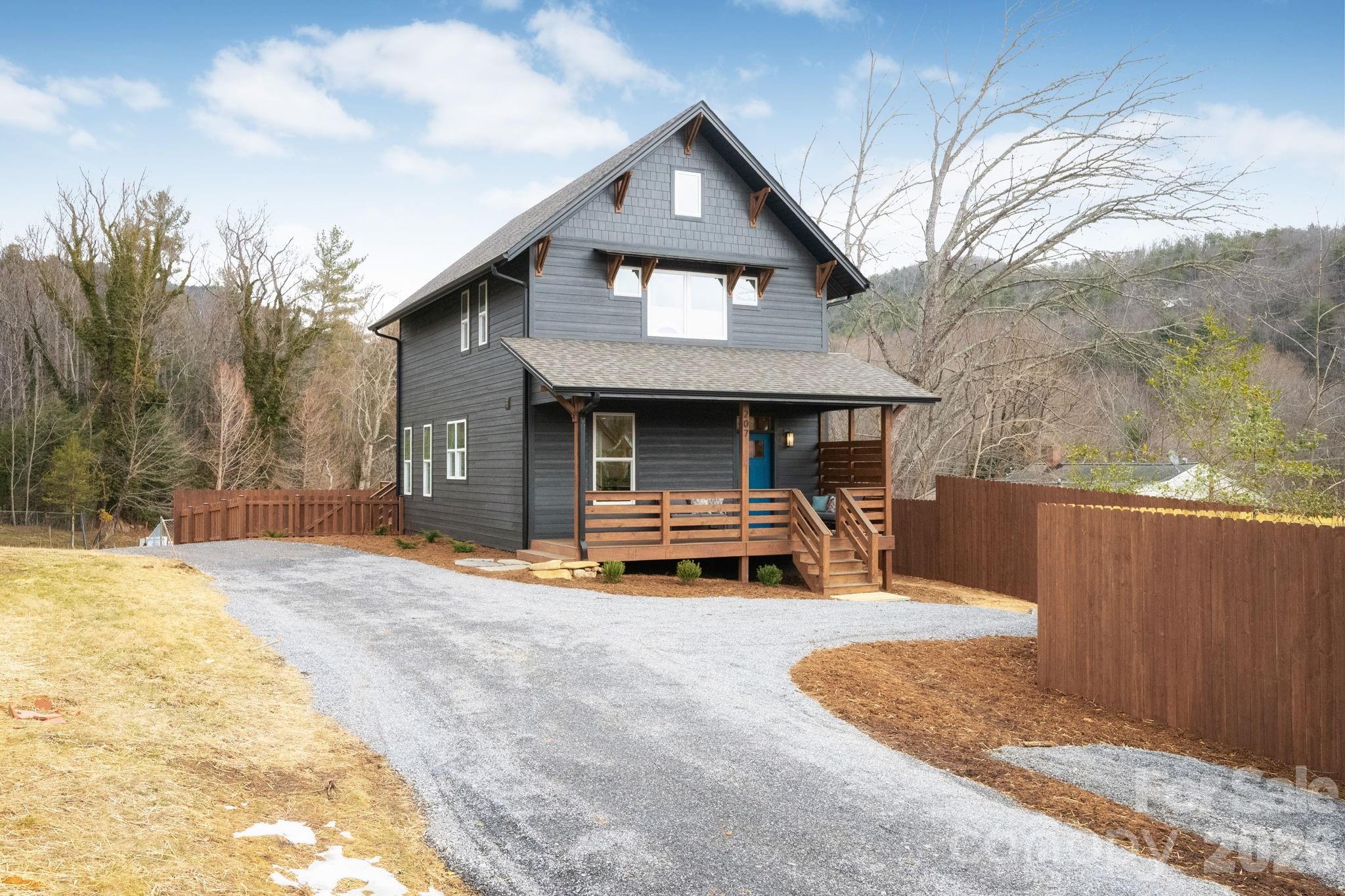207 Ferrell Lane