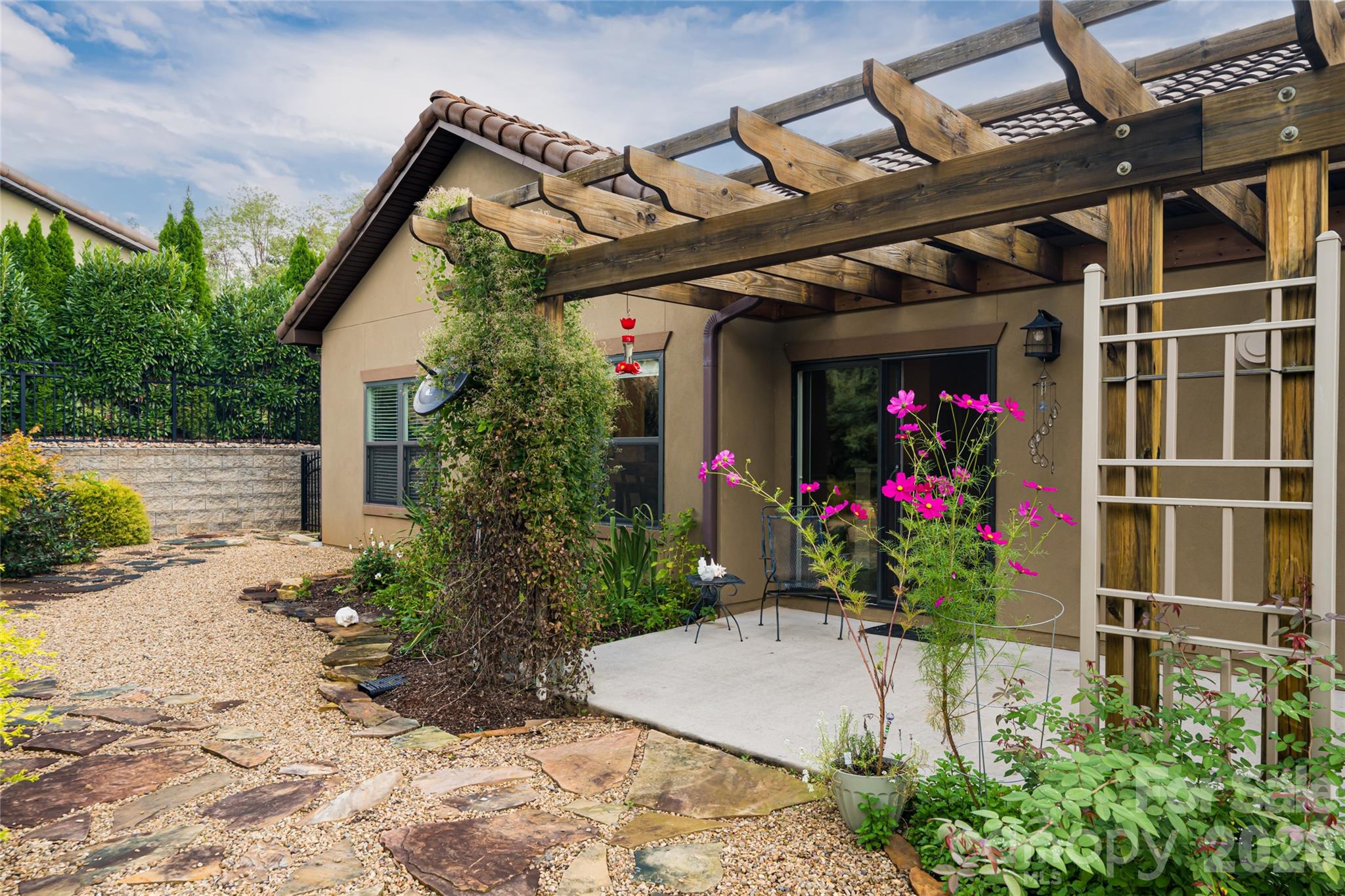 5 Pacifico Drive