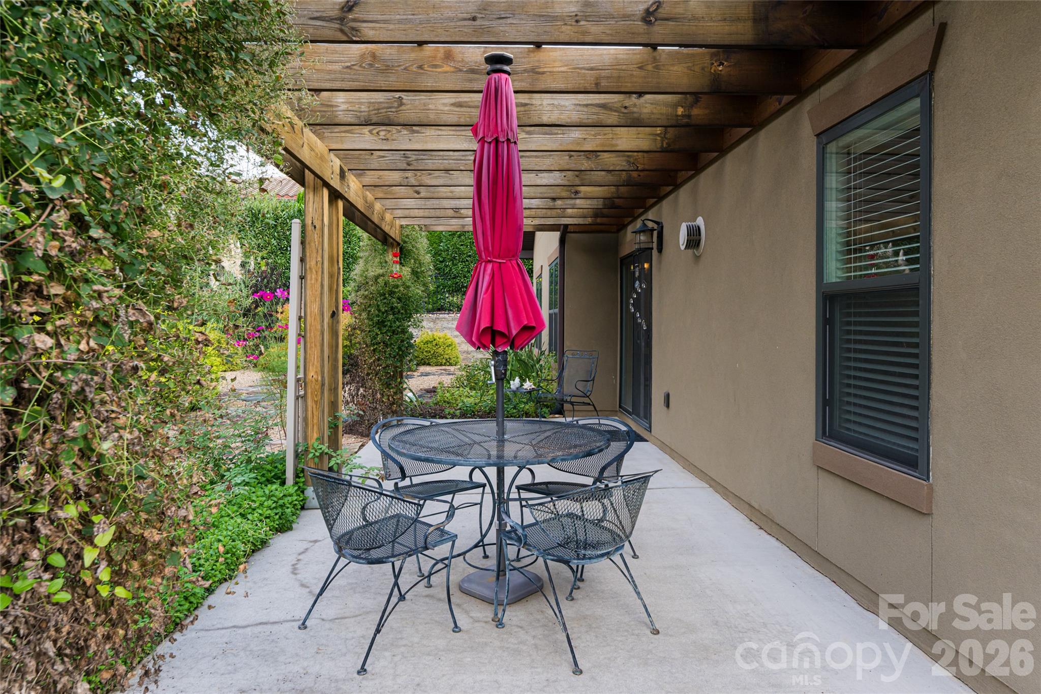 5 Pacifico Drive