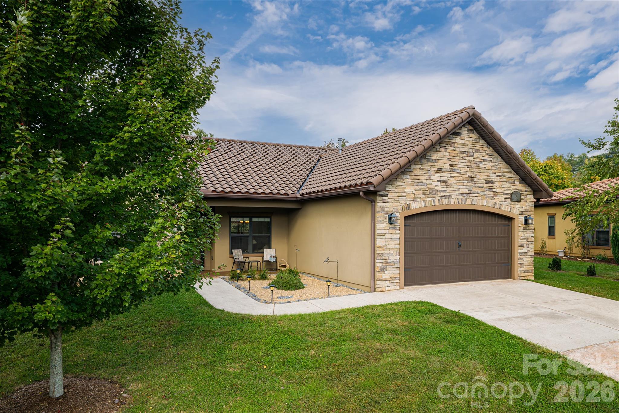 5 Pacifico Drive
