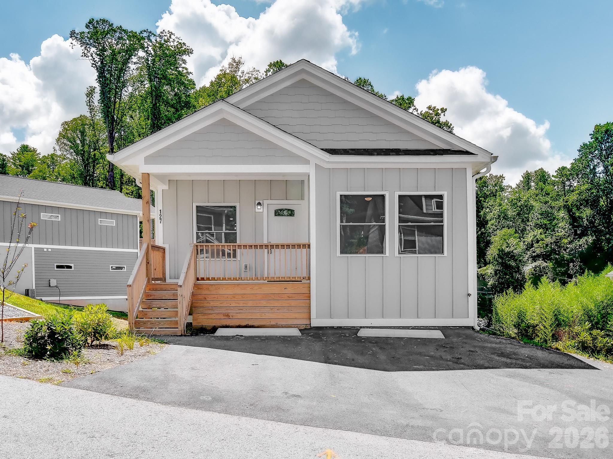 127 Northbend Drive