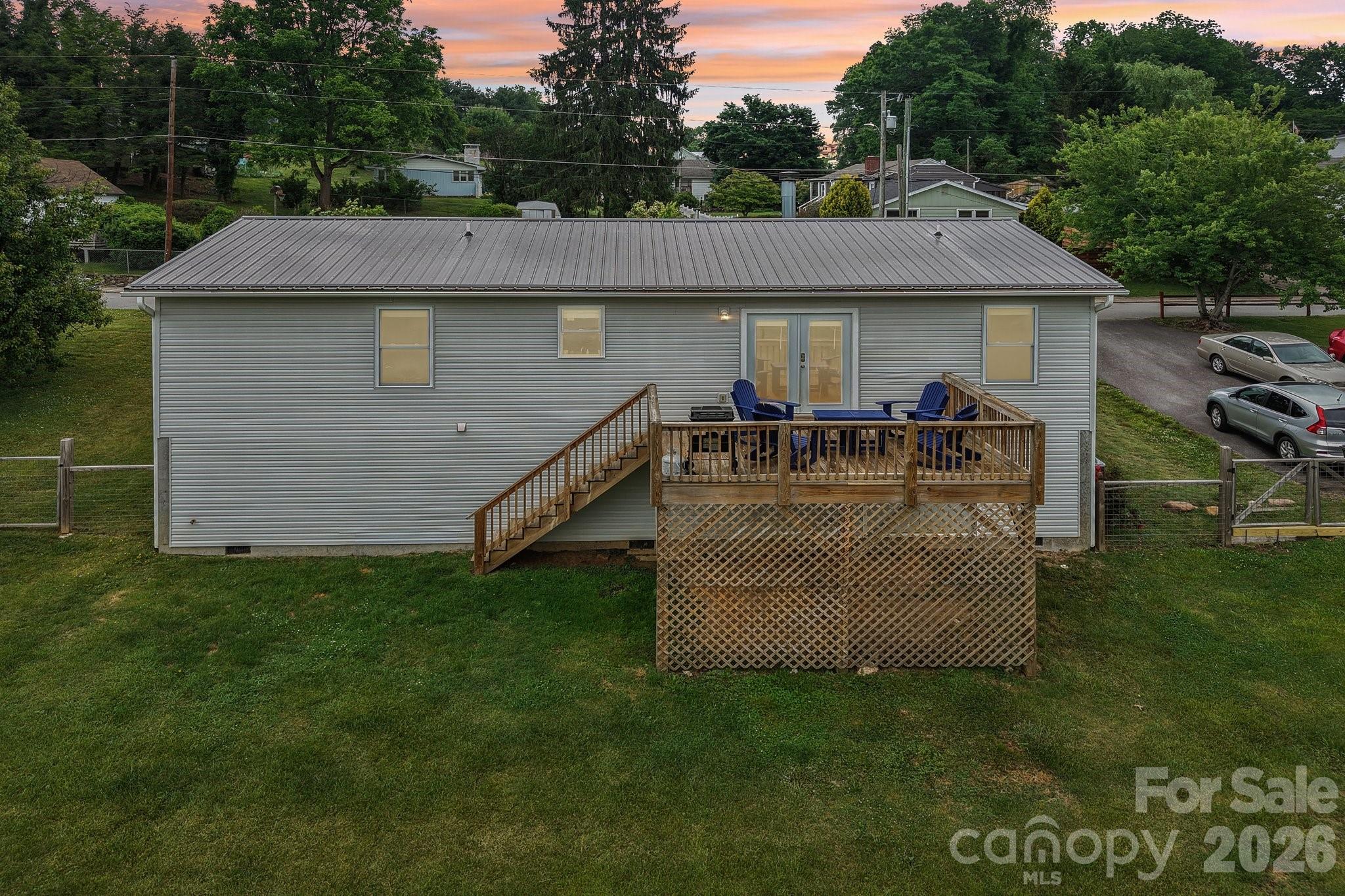 527 Trammell Avenue