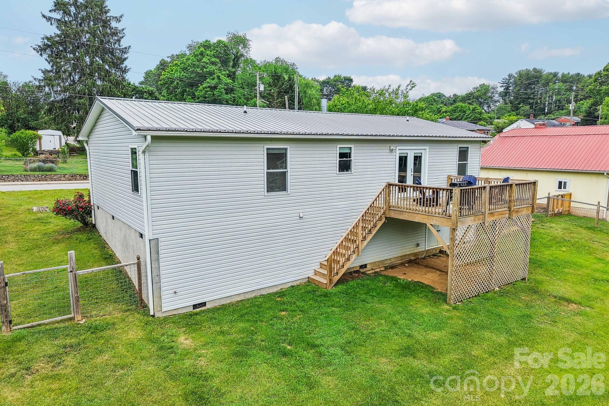 527 Trammell Avenue
