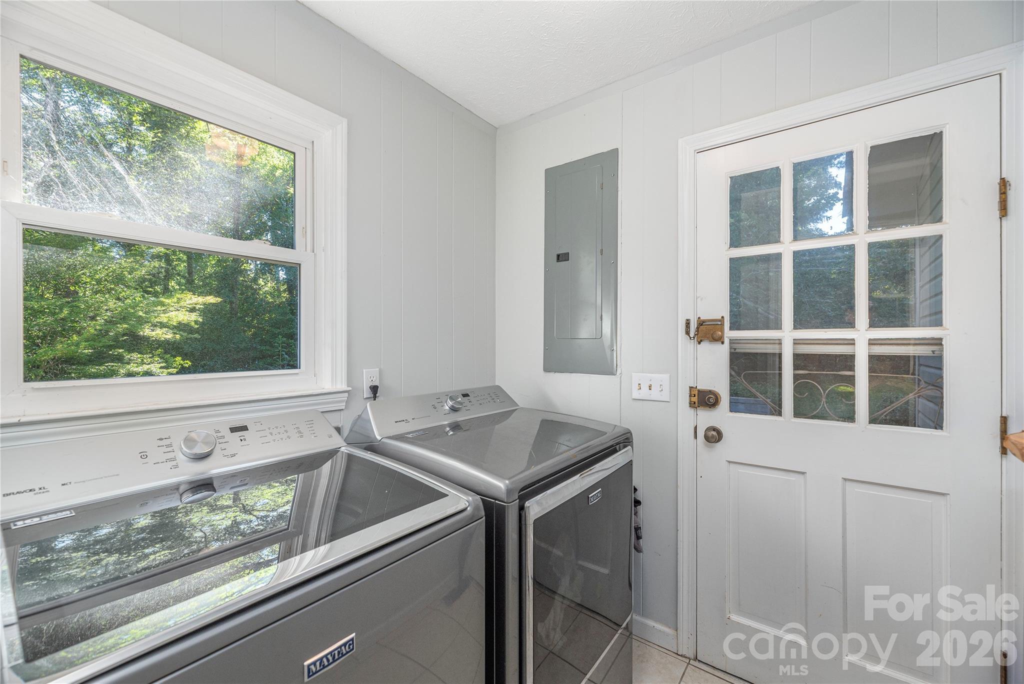142 Whisperwood Drive Unit: 19