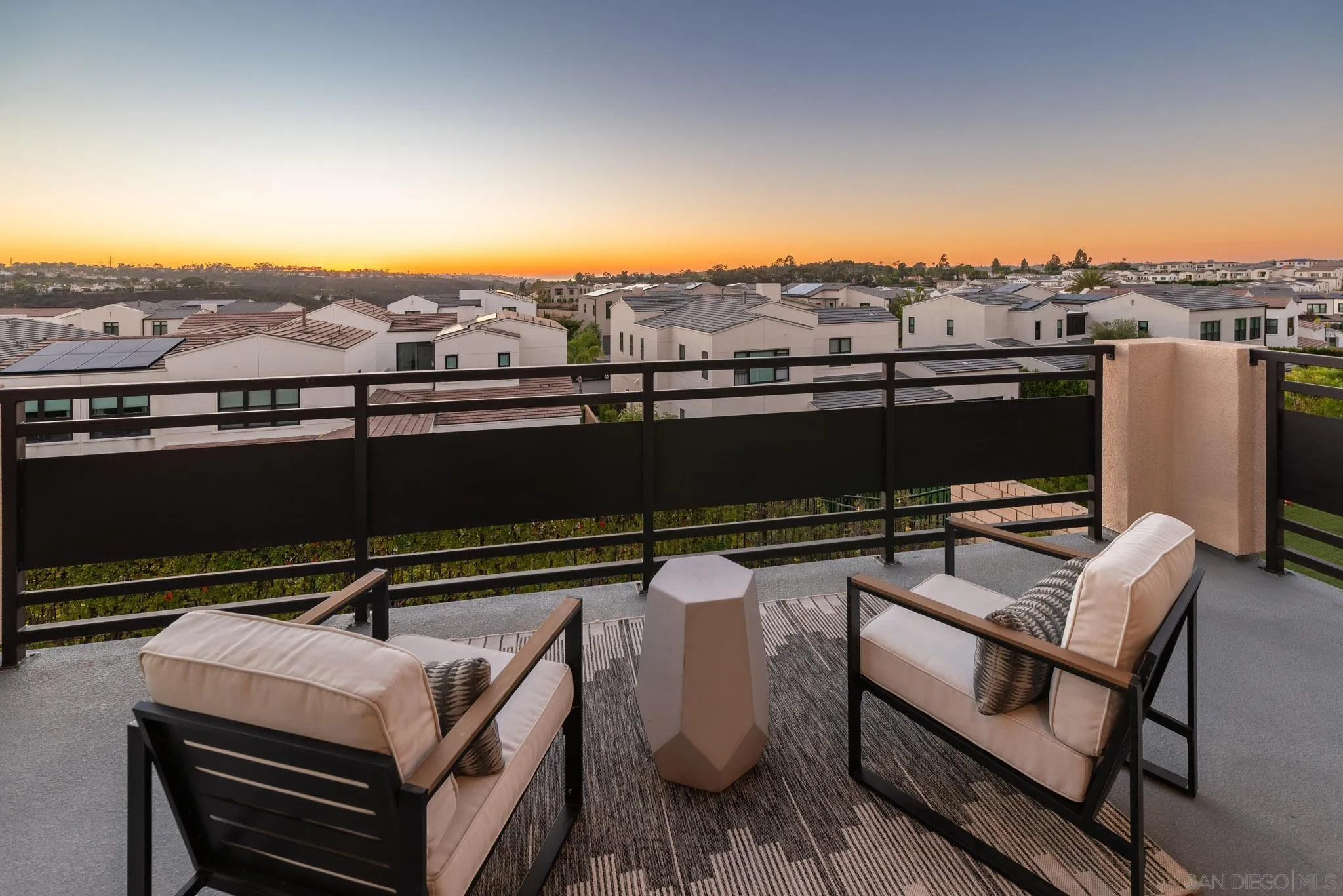 13722 Canyon Loop Trl