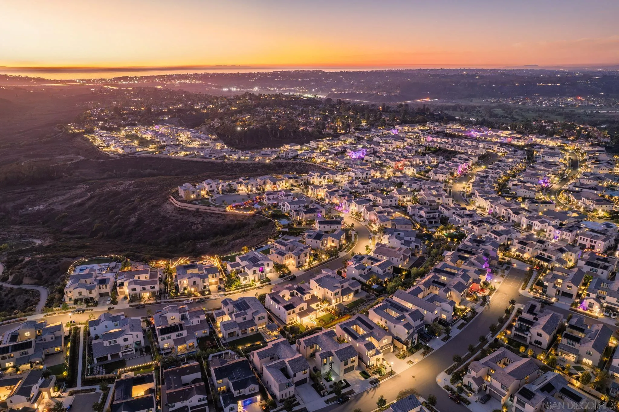 13722 Canyon Loop Trl