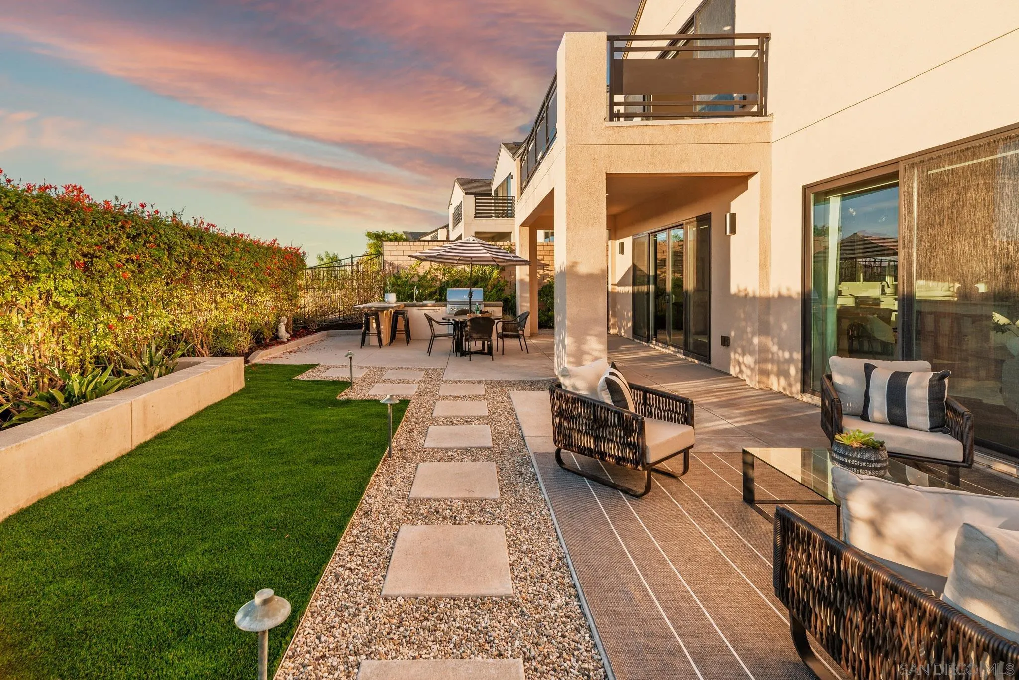 13722 Canyon Loop Trl