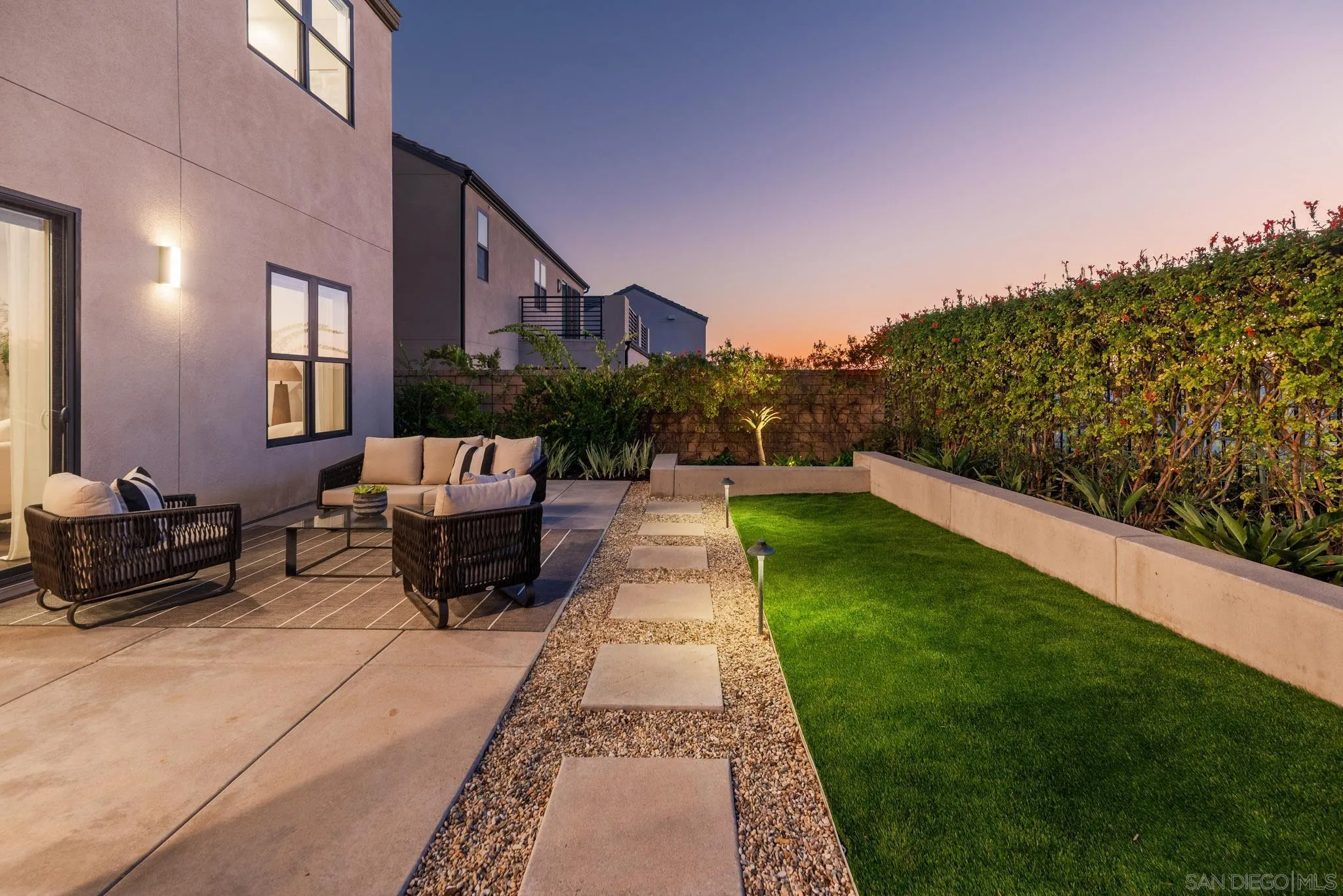 13722 Canyon Loop Trl