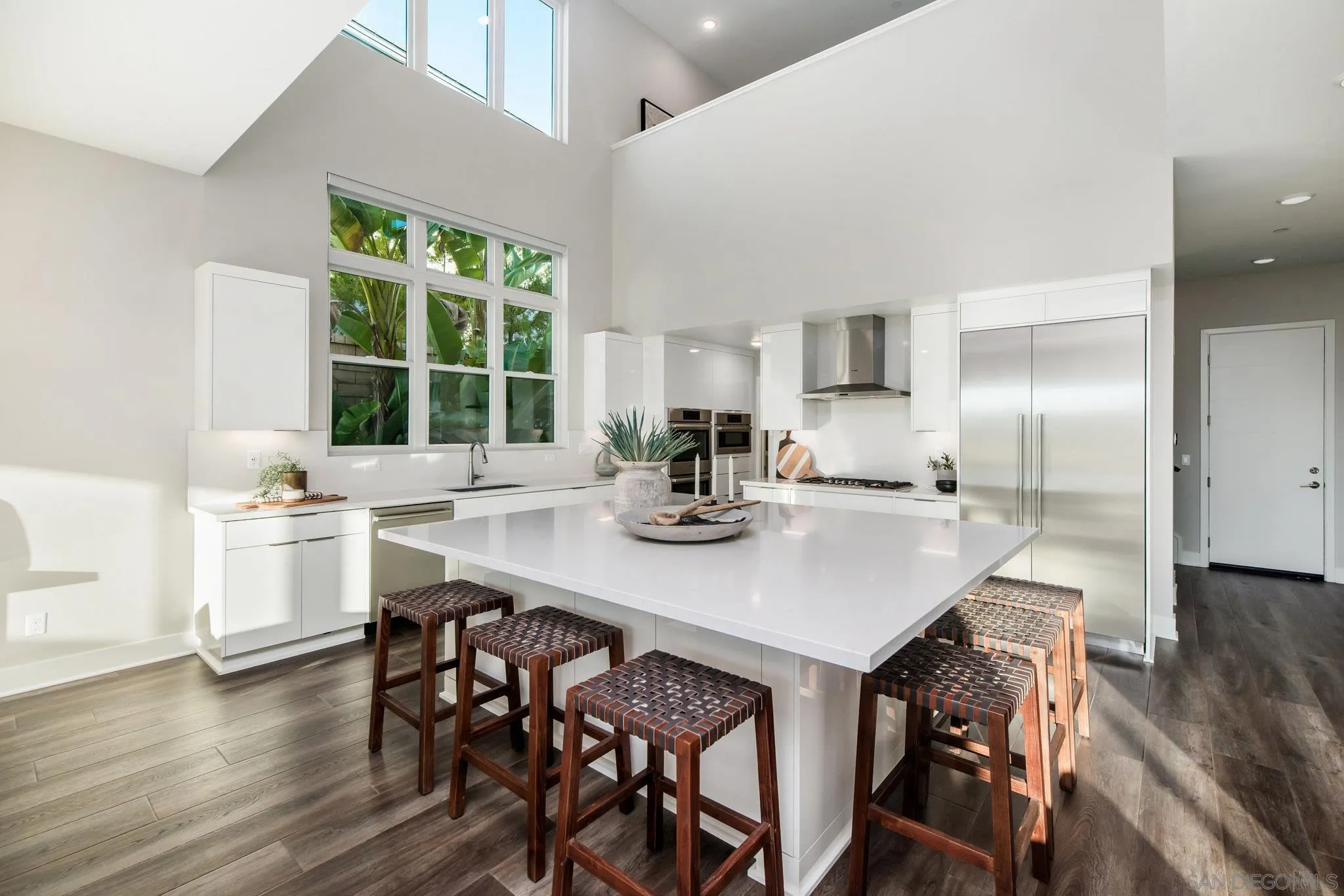 13722 Canyon Loop Trl