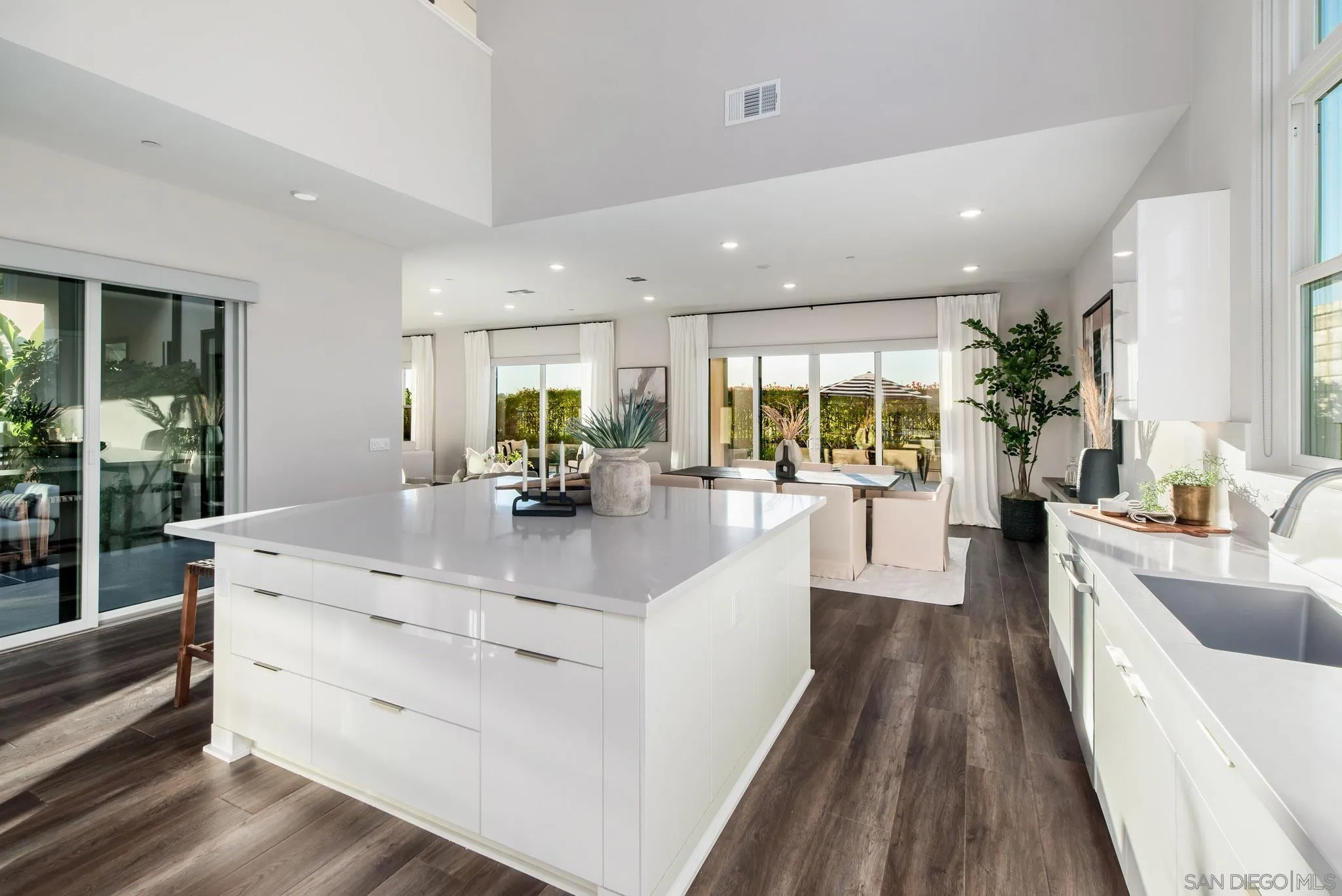 13722 Canyon Loop Trl