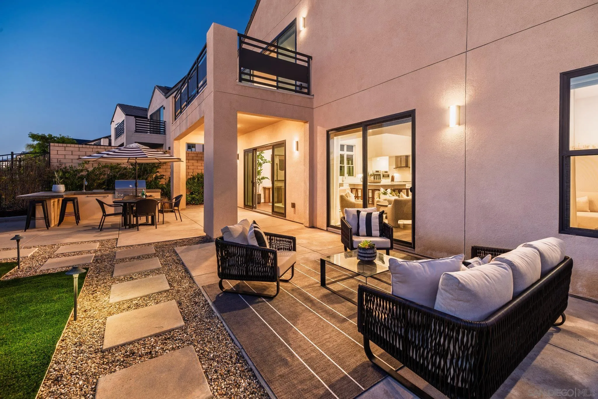 13722 Canyon Loop Trl