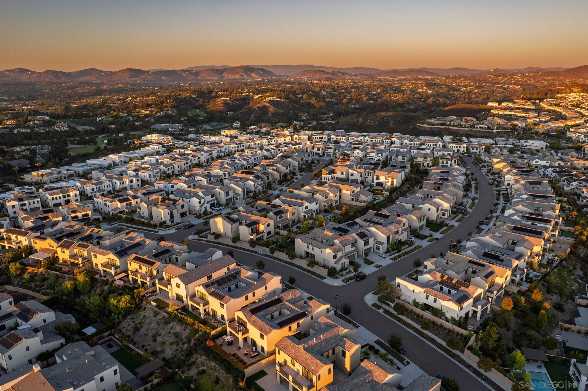 13722 Canyon Loop Trl