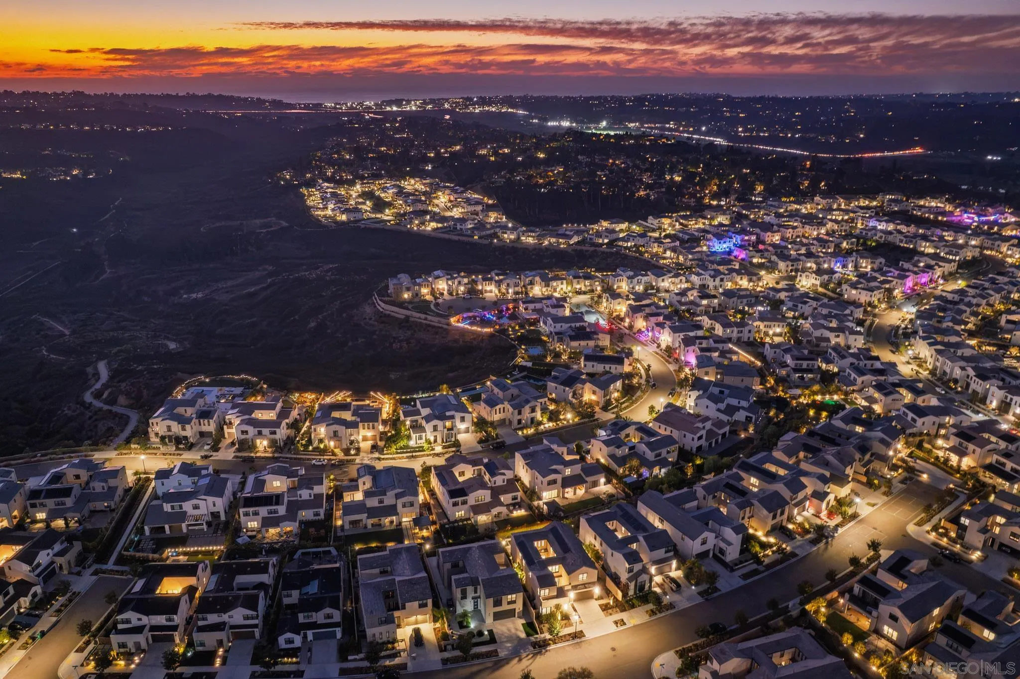 13722 Canyon Loop Trl