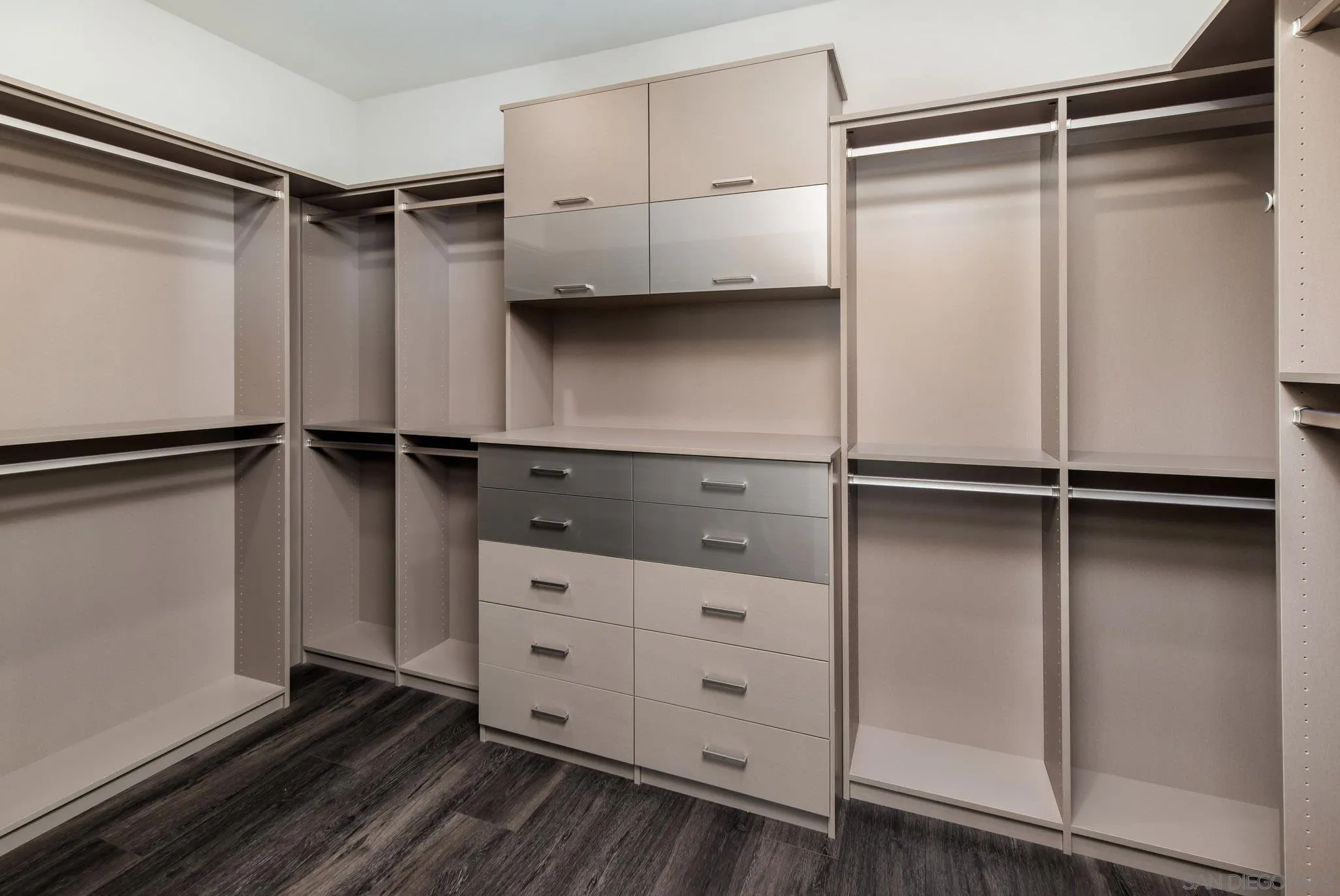 13722 Canyon Loop Trl