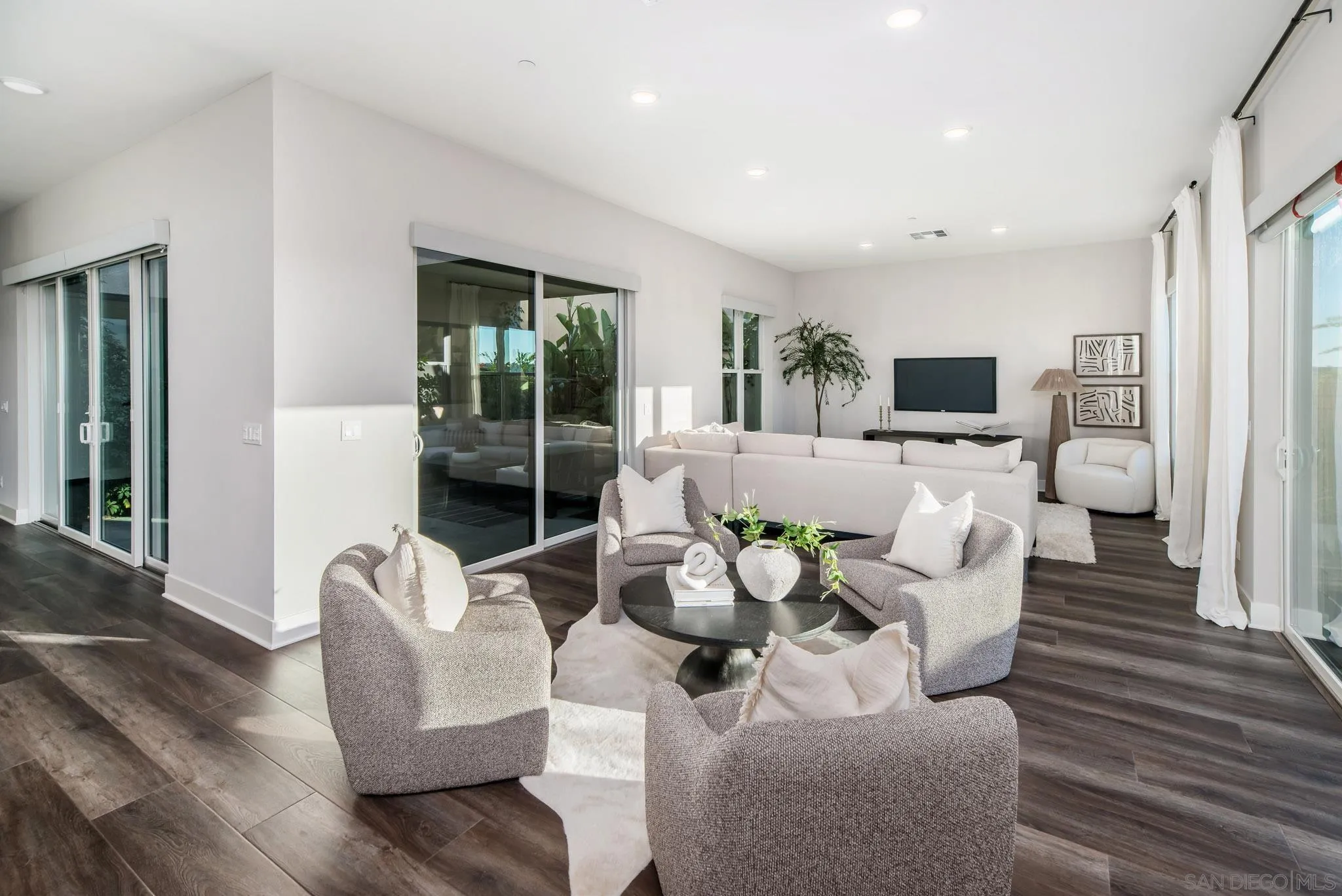 13722 Canyon Loop Trl