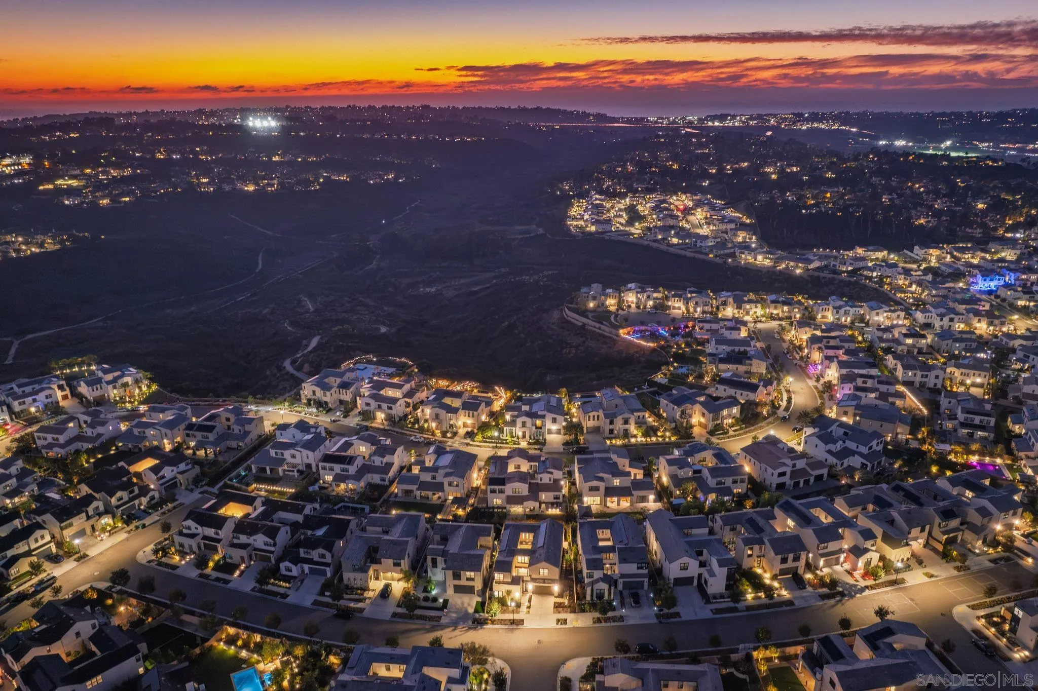 13722 Canyon Loop Trl