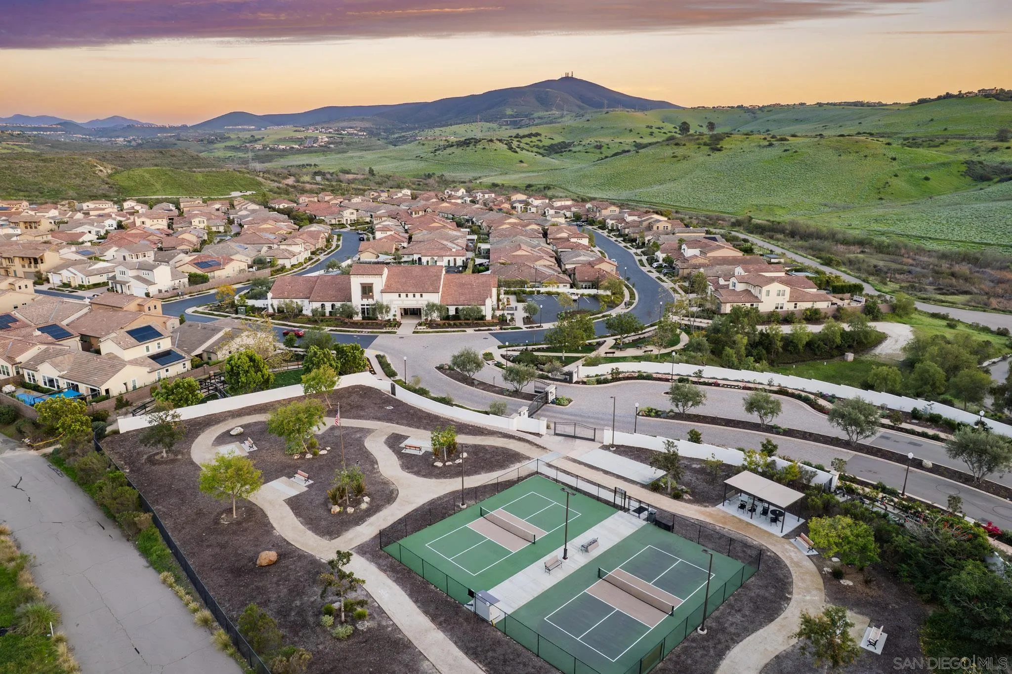 7911 Lusardi Creek Ln