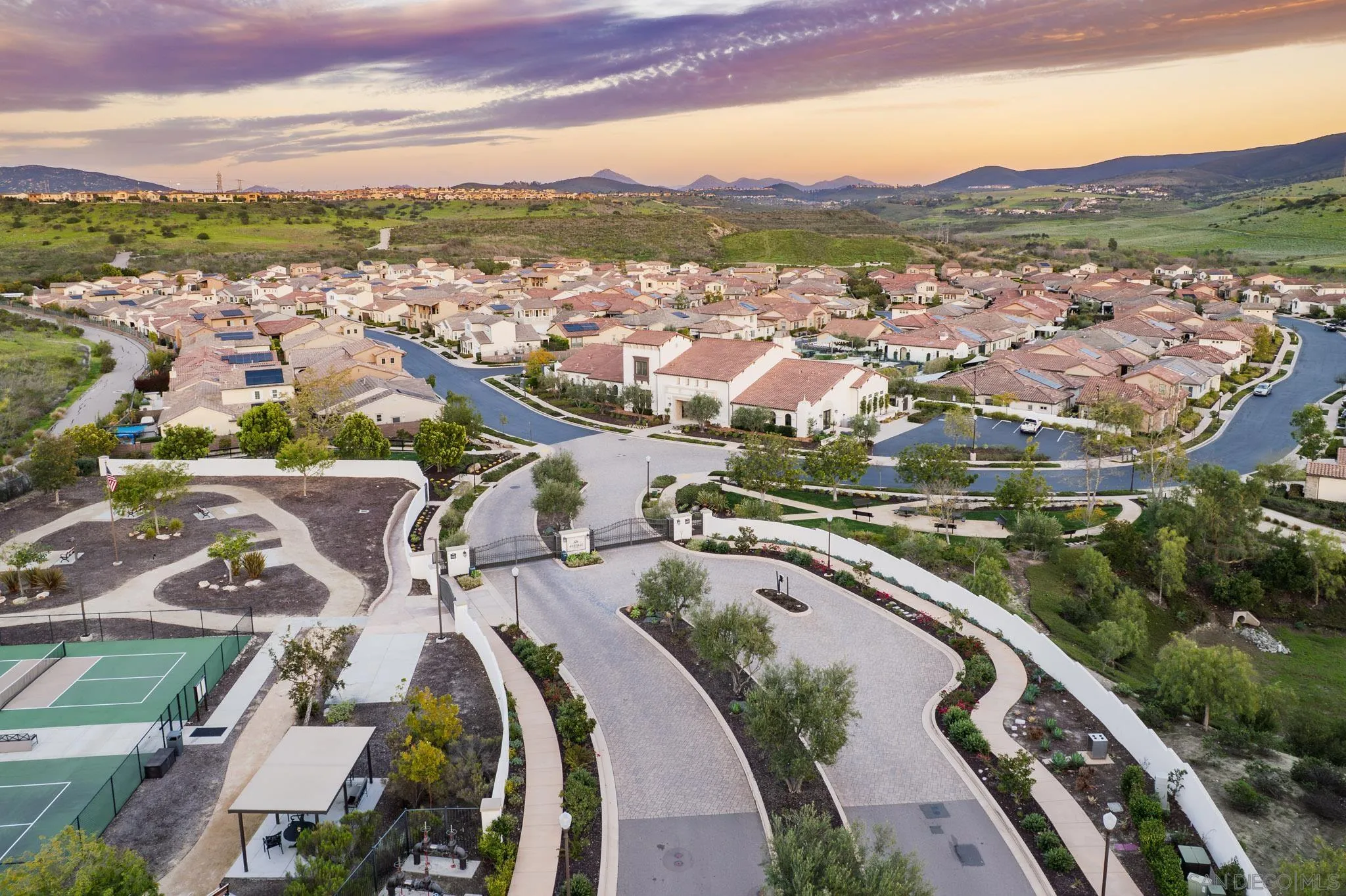 7911 Lusardi Creek Ln