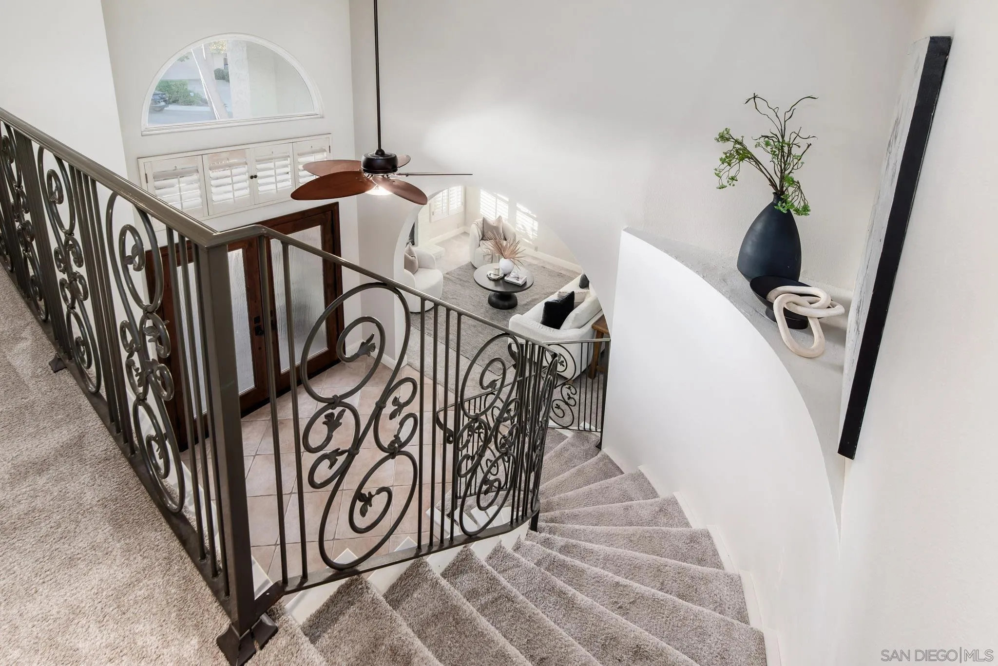 3744 Newcrest Pt