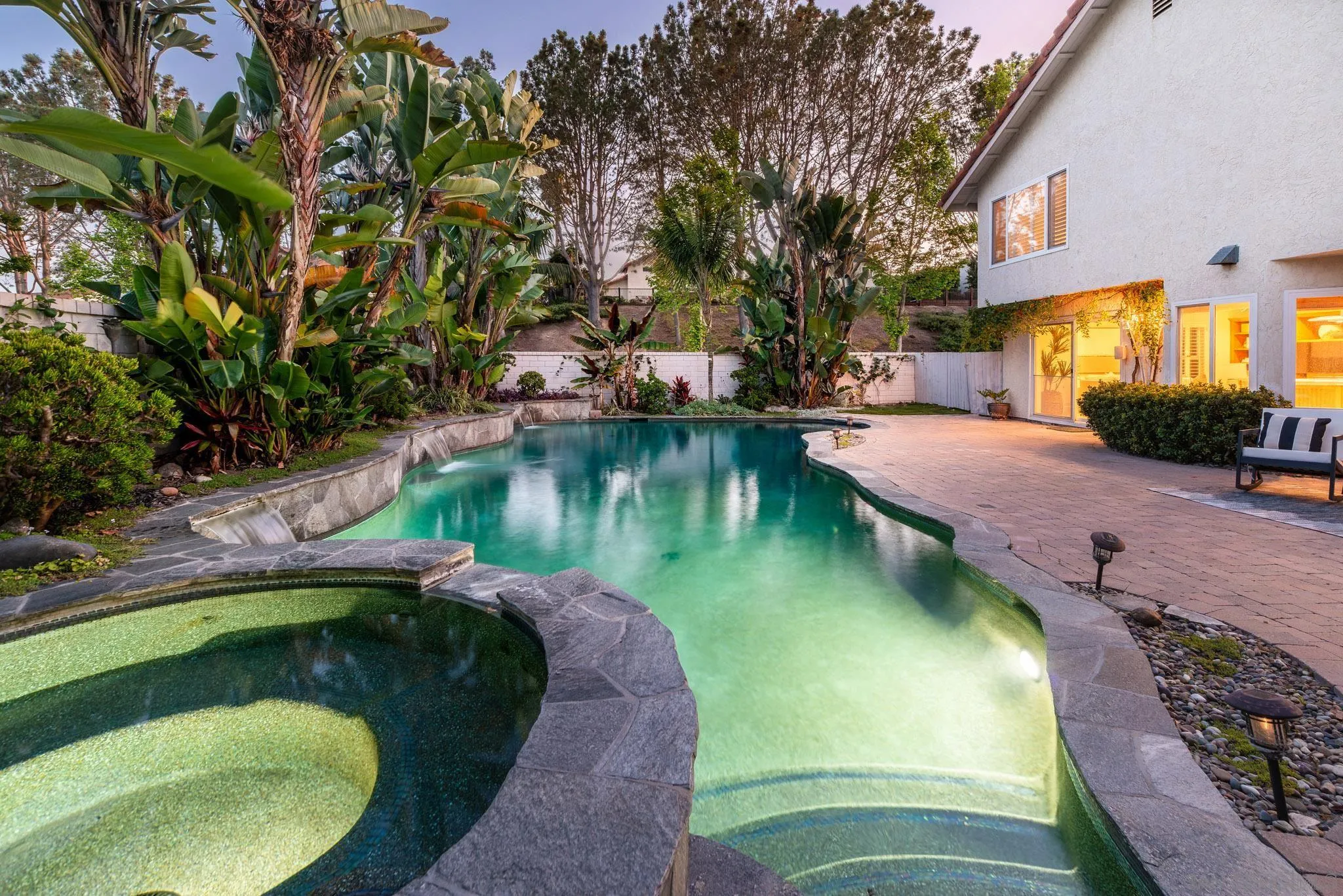 3744 Newcrest Pt