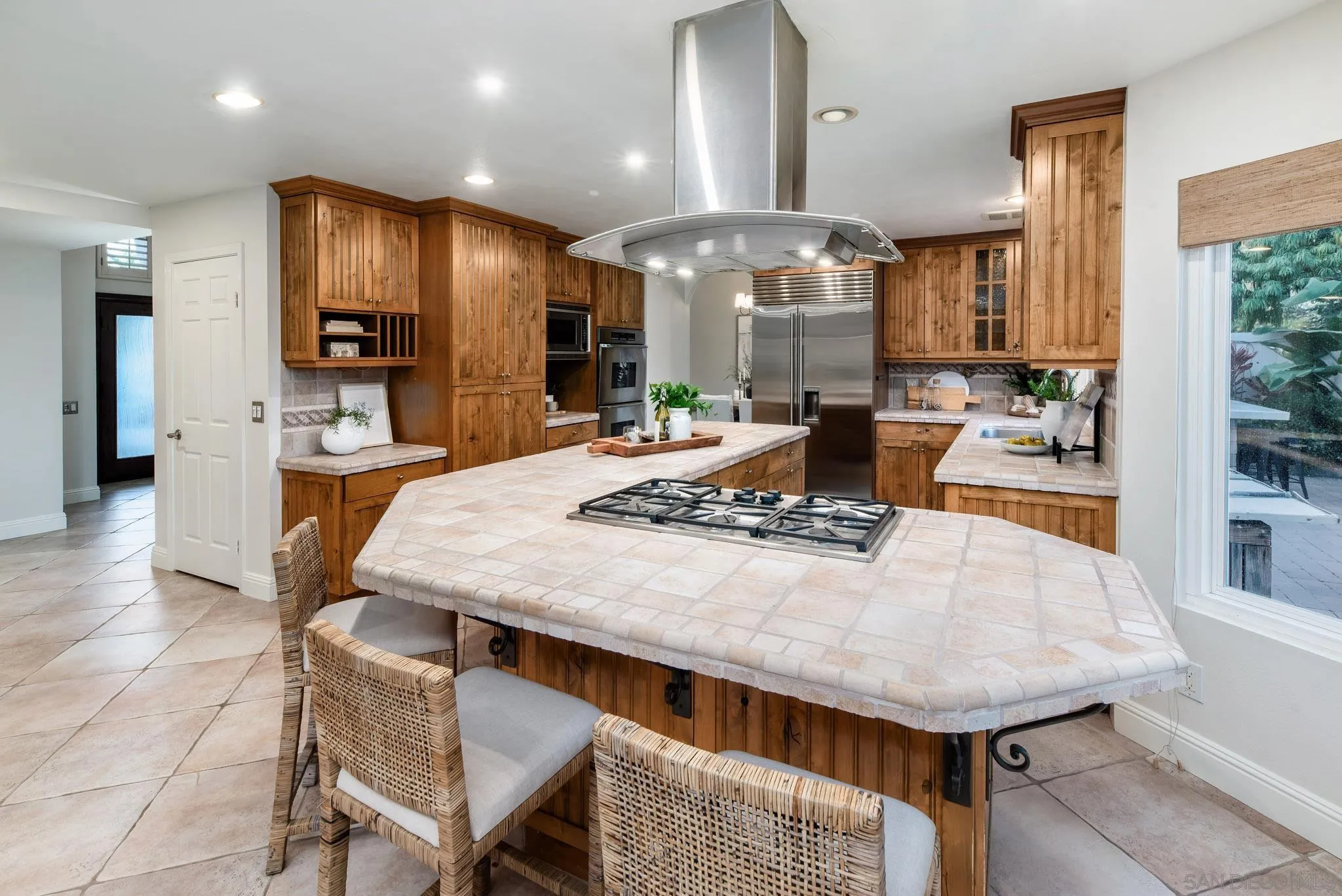 3744 Newcrest Pt