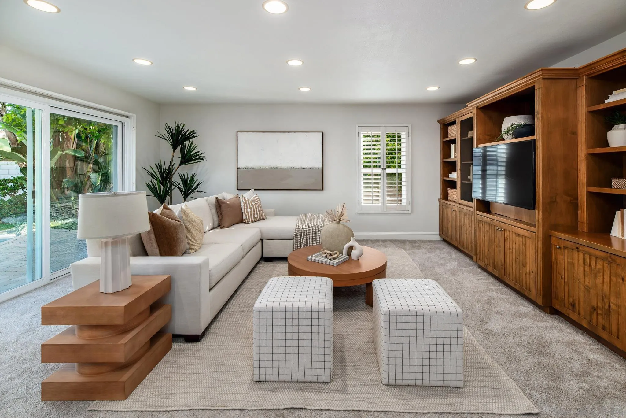 3744 Newcrest Pt
