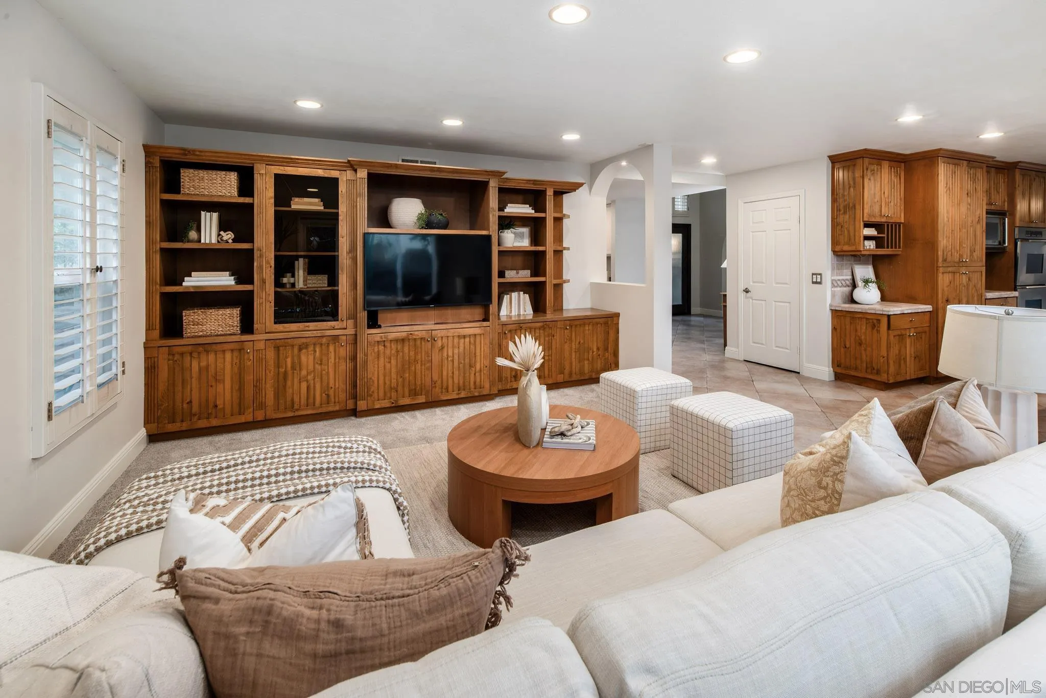 3744 Newcrest Pt