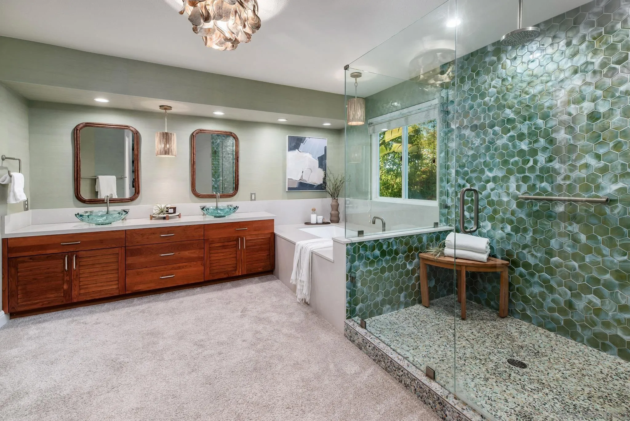 3744 Newcrest Pt
