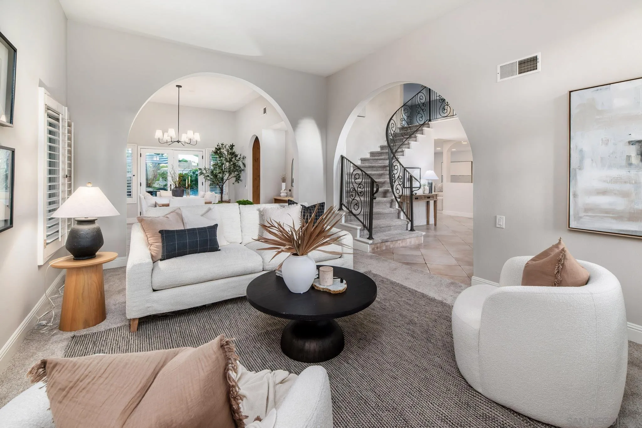 3744 Newcrest Pt