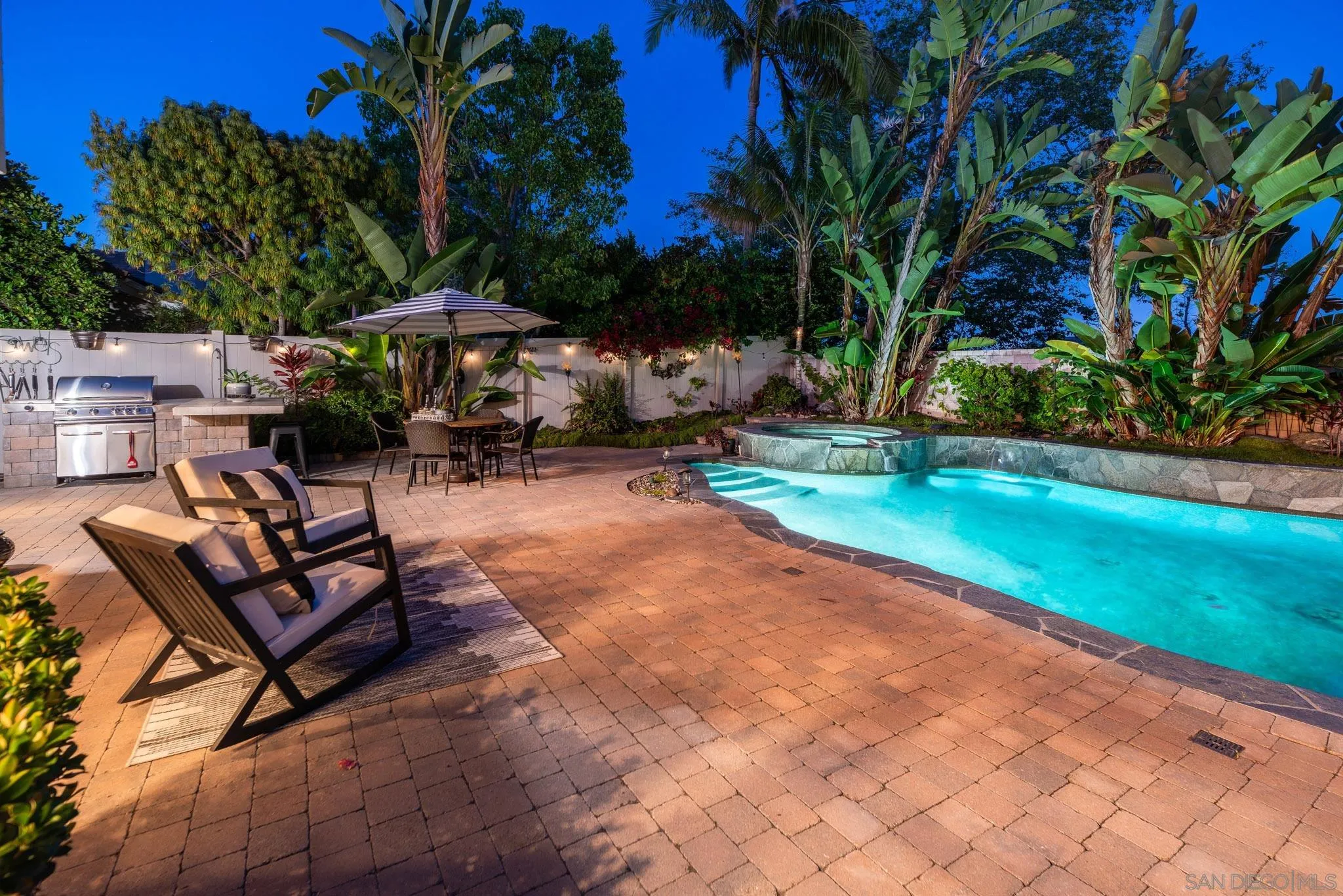 3744 Newcrest Pt