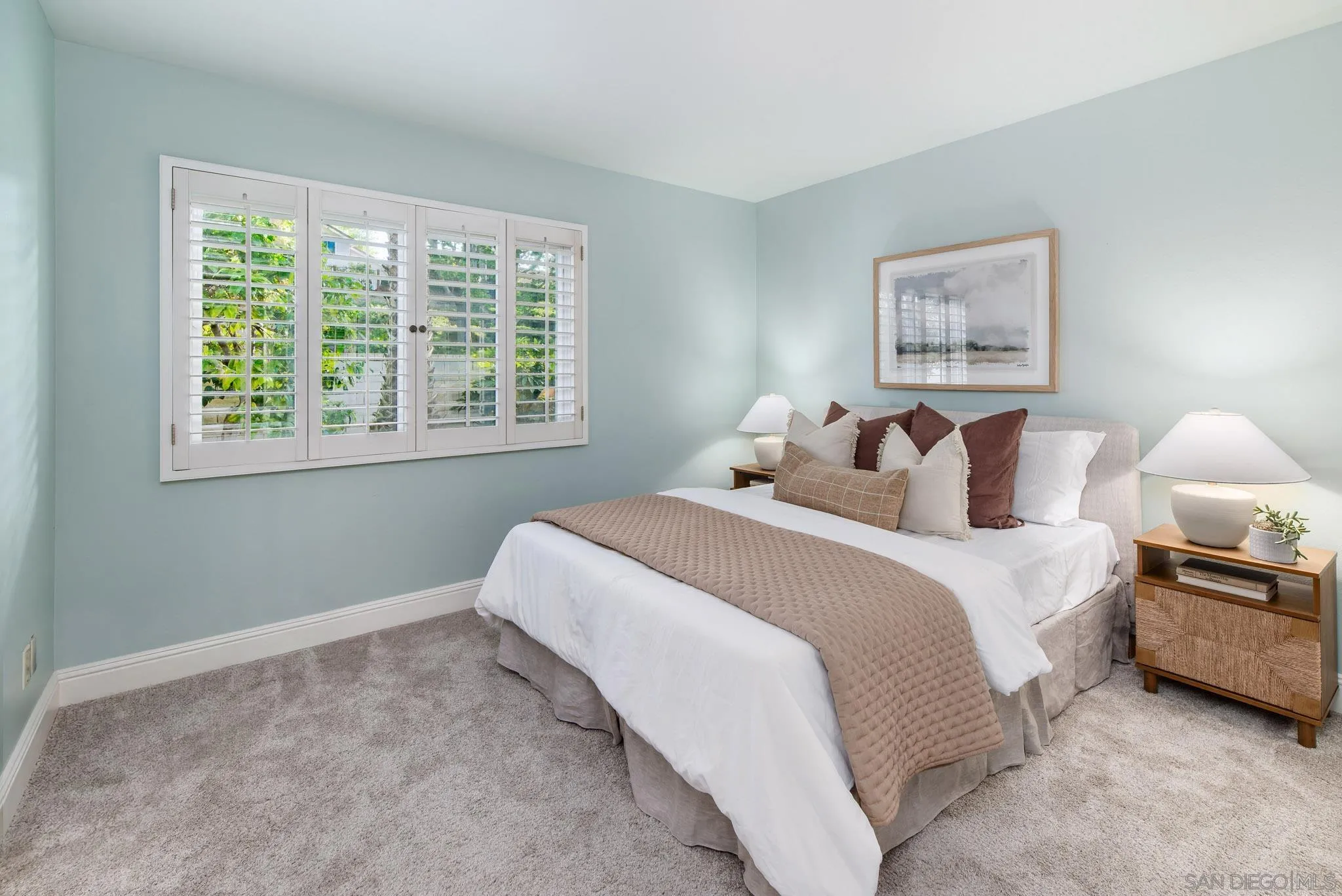 3744 Newcrest Pt