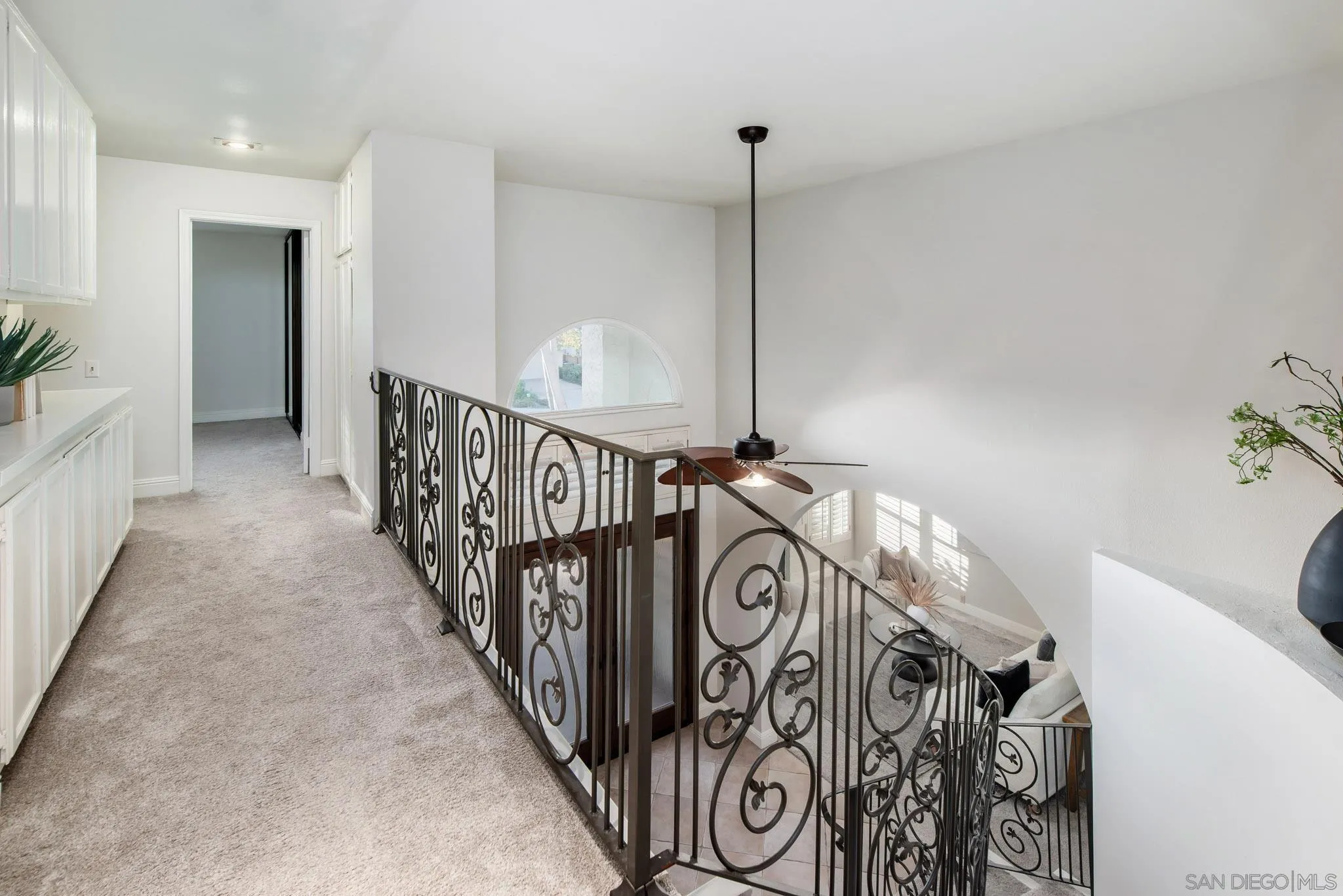 3744 Newcrest Pt