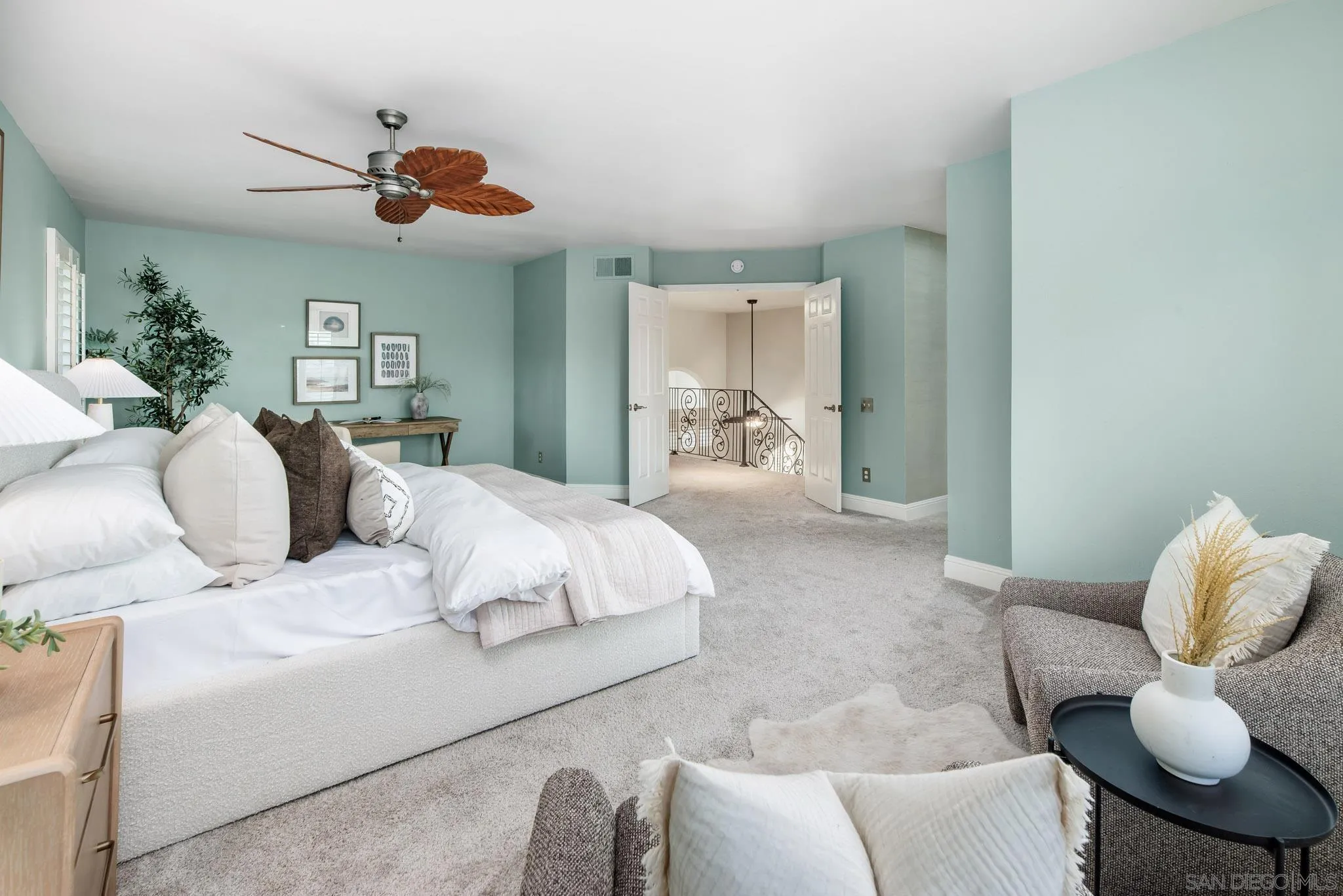 3744 Newcrest Pt