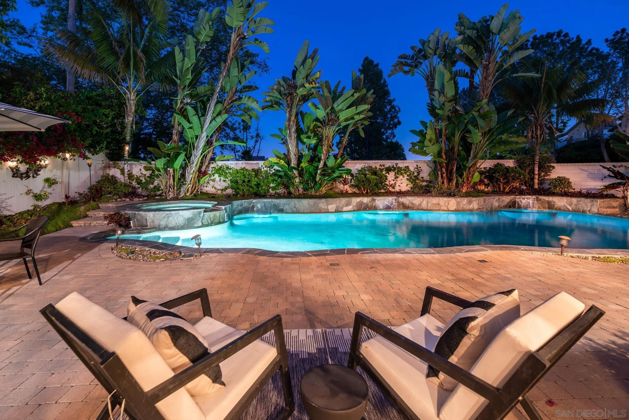 3744 Newcrest Pt