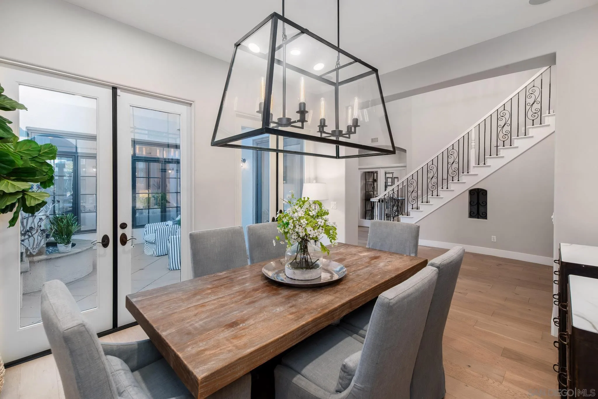 5012 Seagrove Cove