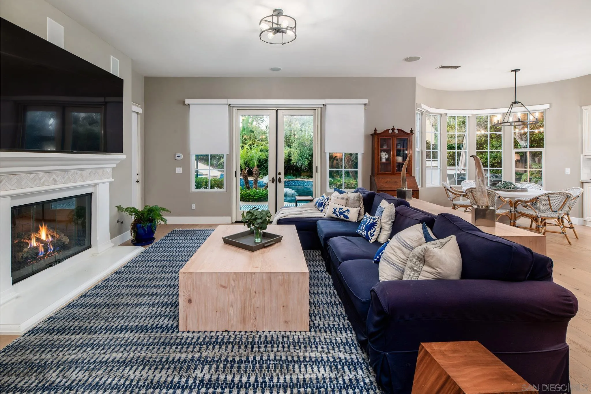 5012 Seagrove Cove