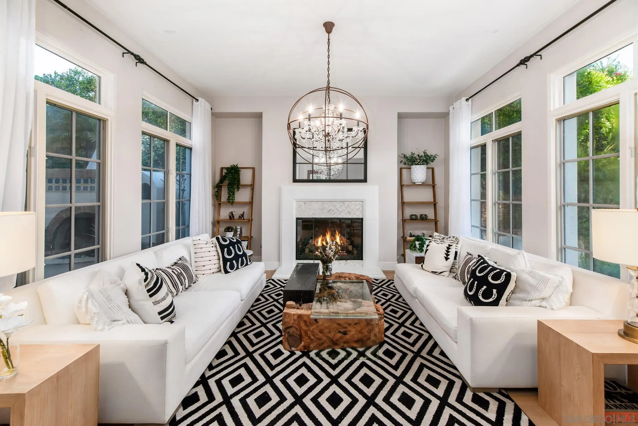 5012 Seagrove Cove