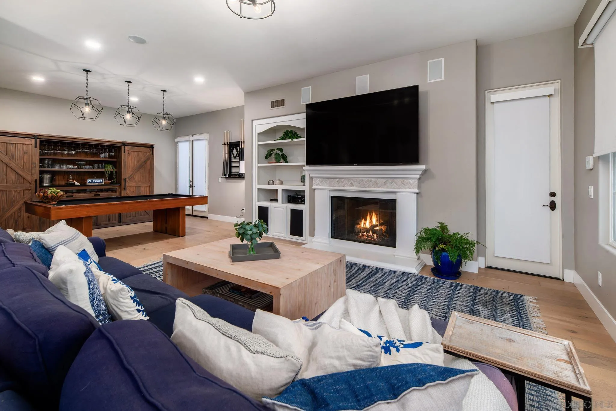 5012 Seagrove Cove