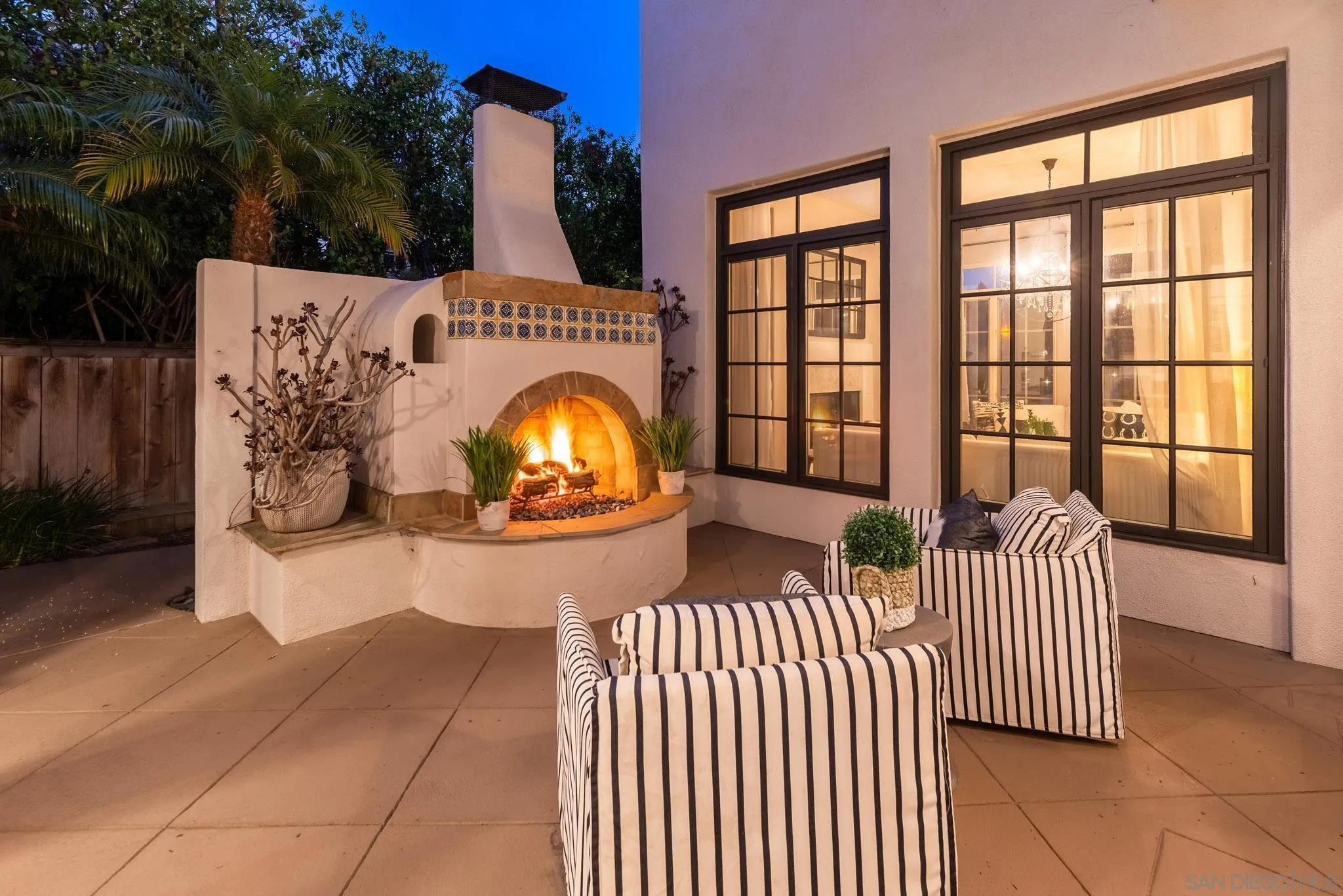 5012 Seagrove Cove