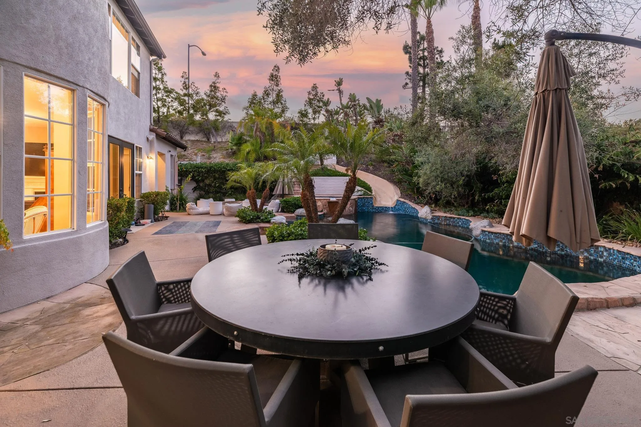 5012 Seagrove Cove