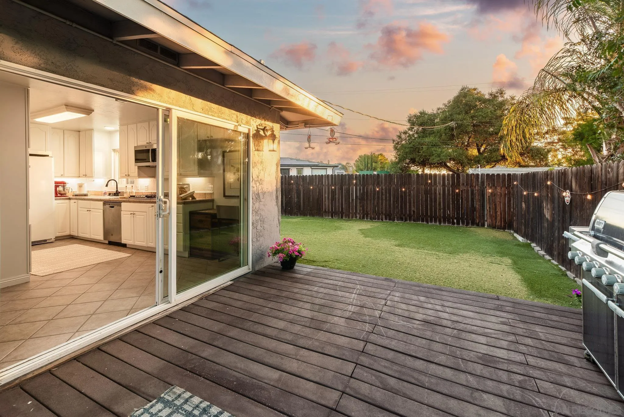 9742 Emerald Hill