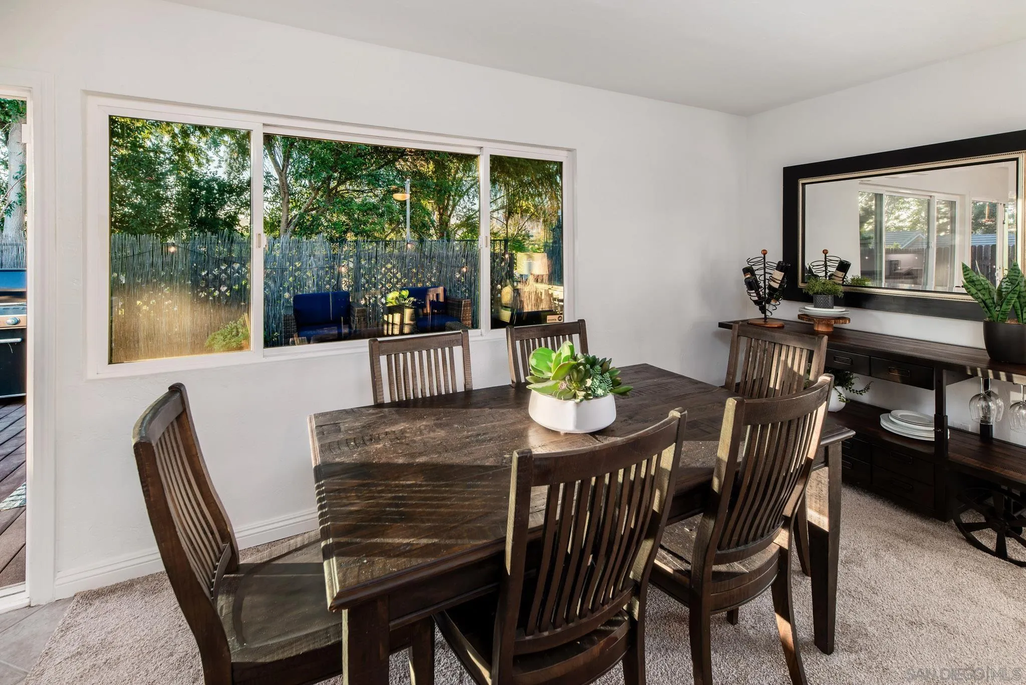 9742 Emerald Hill