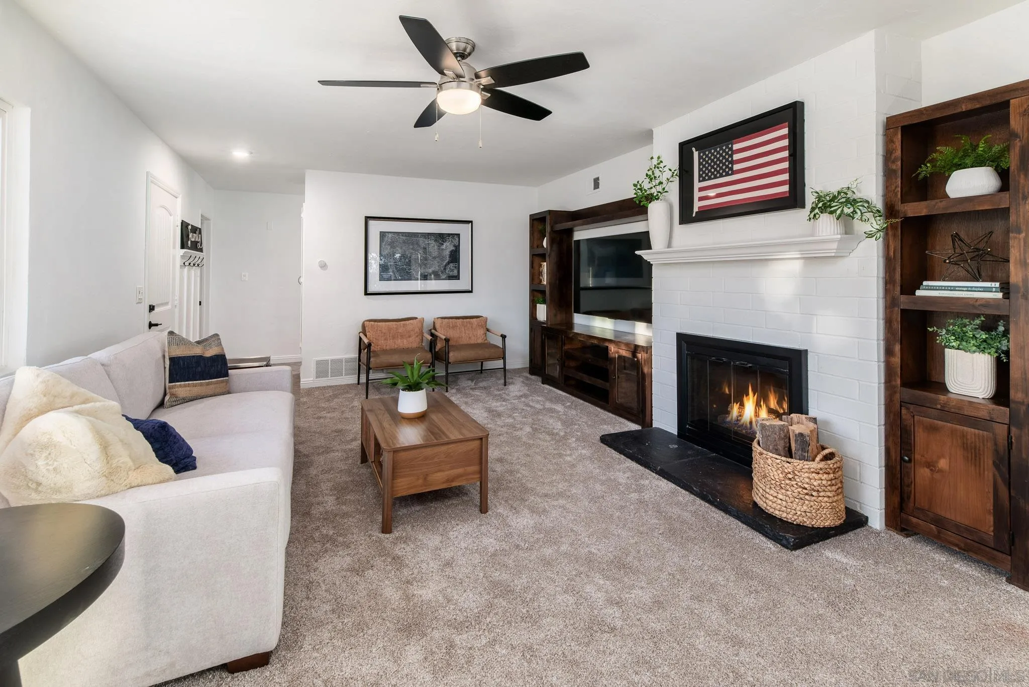 9742 Emerald Hill