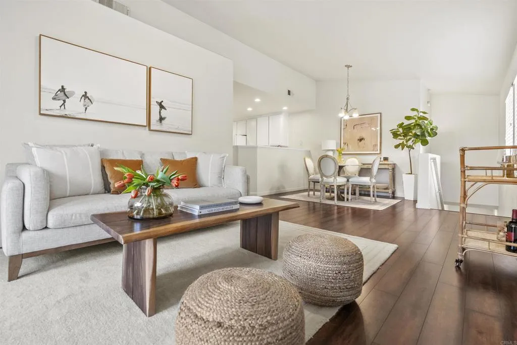 405 Sanibelle Circle Unit 27