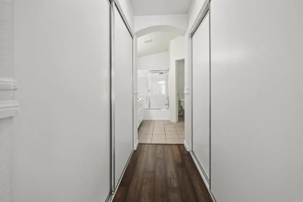 405 Sanibelle Circle Unit 27